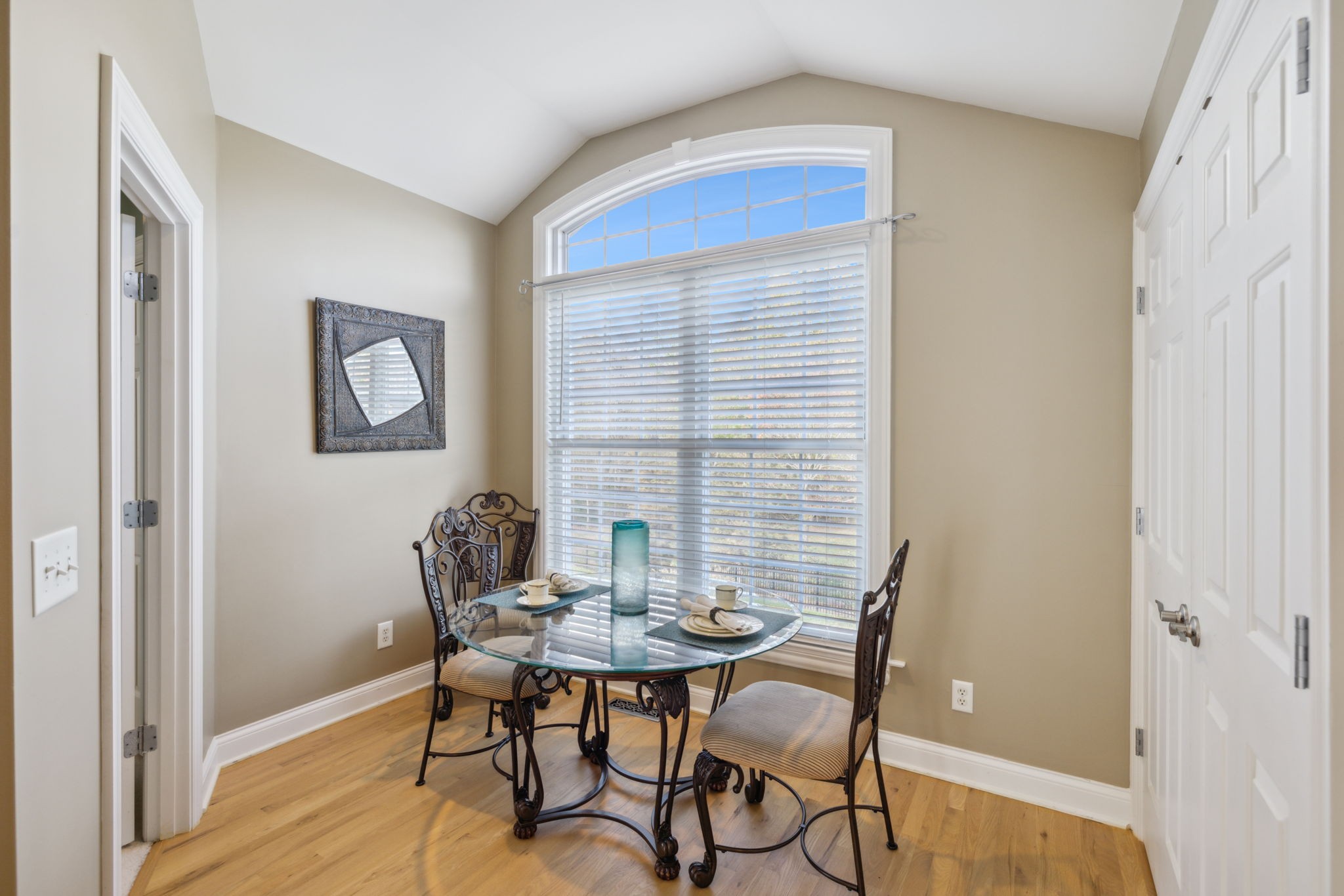 4341 Ambergate Ct