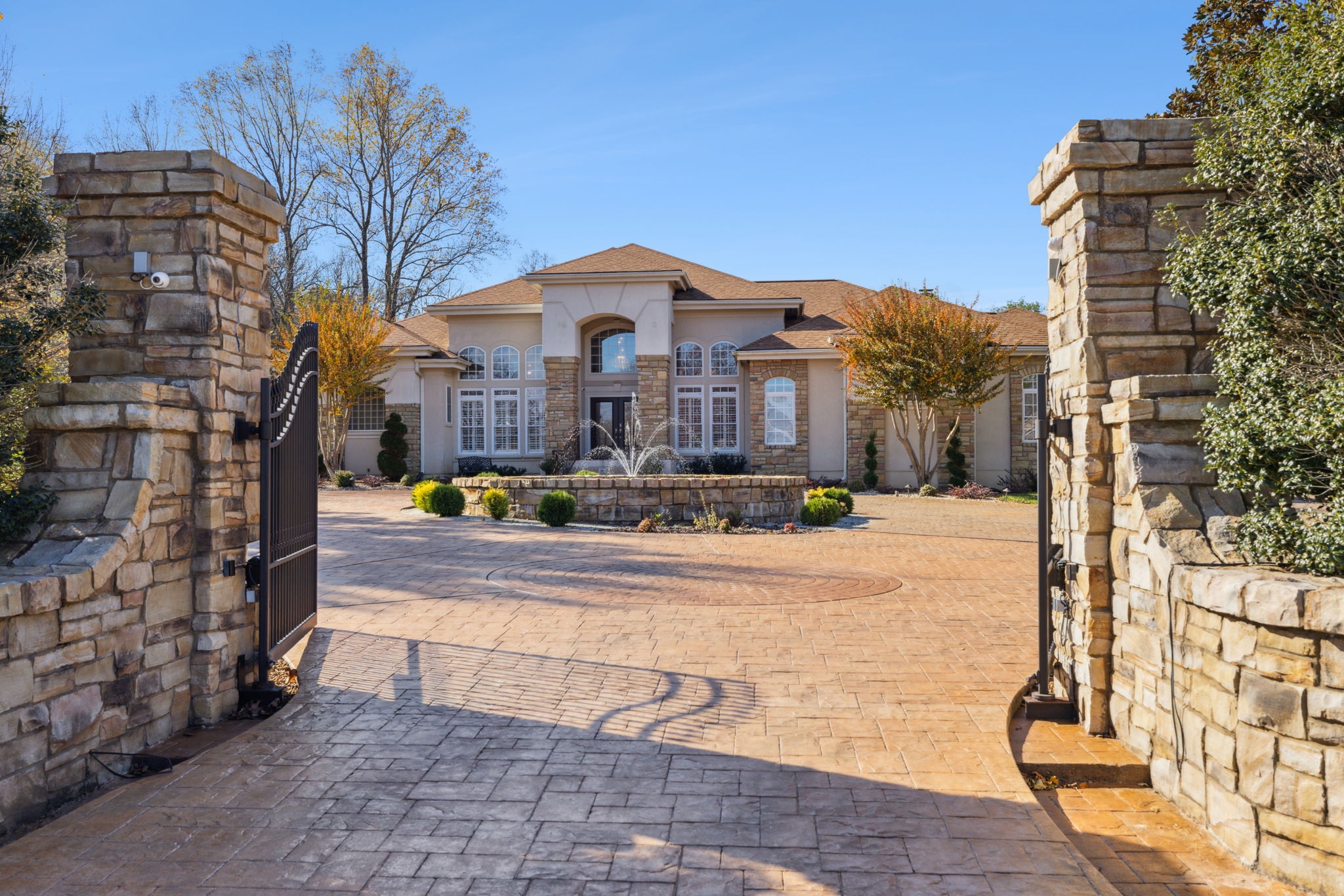 4341 Ambergate Ct