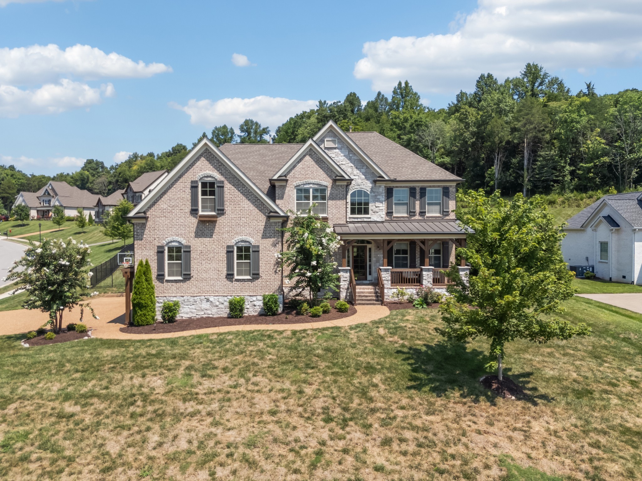 9600 Stonebluff Dr