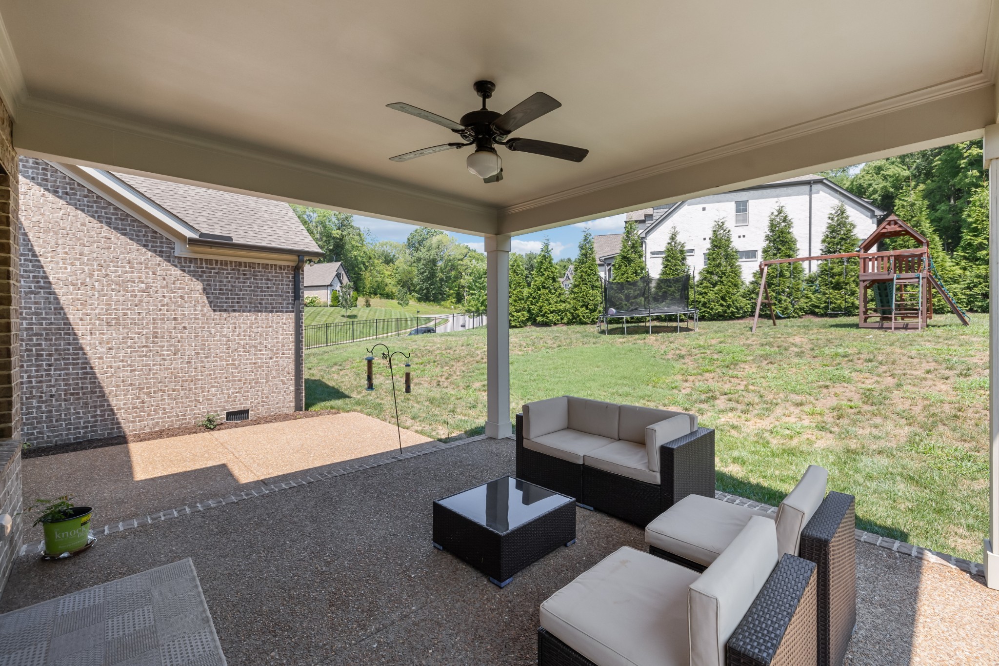 9600 Stonebluff Dr