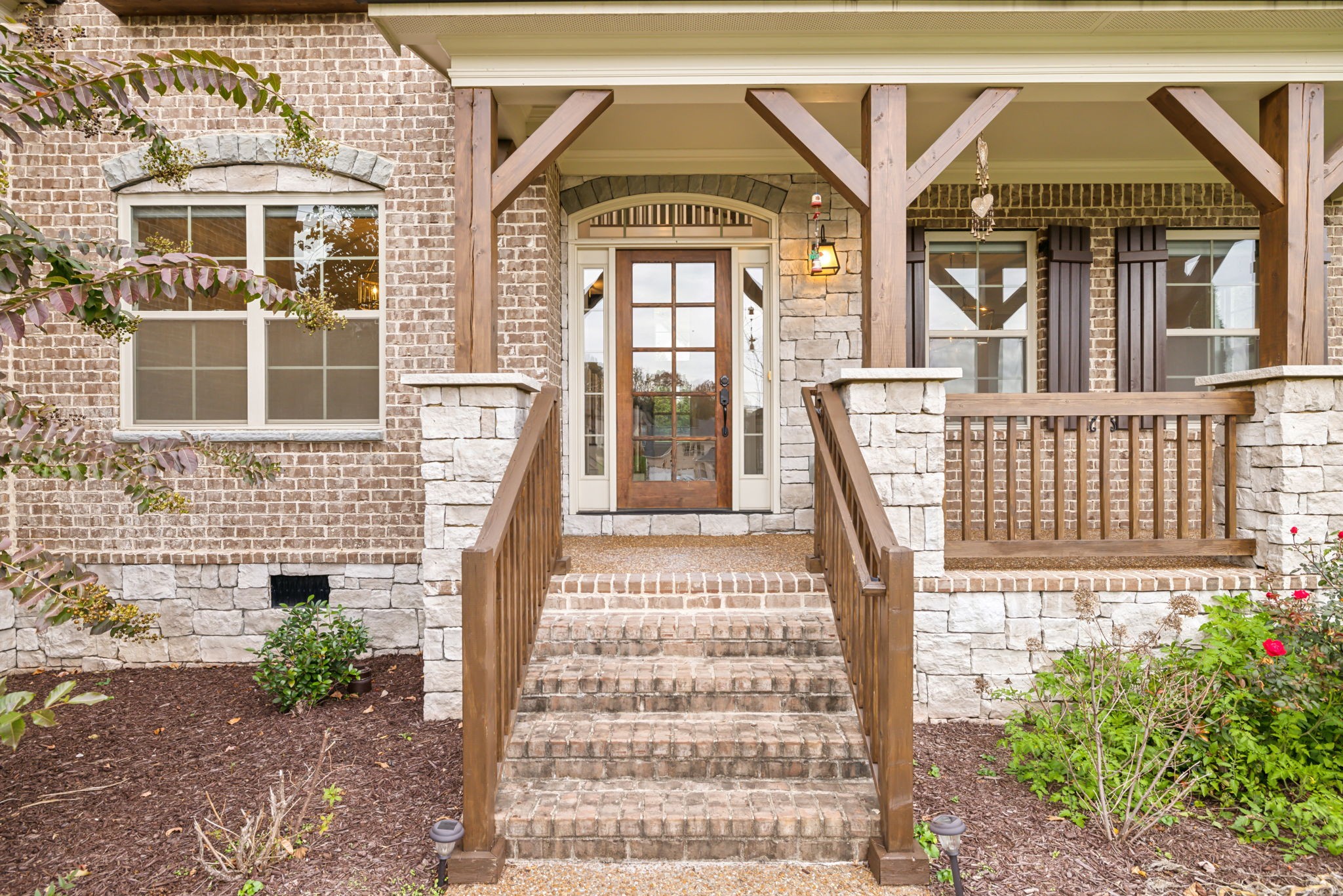 9600 Stonebluff Dr