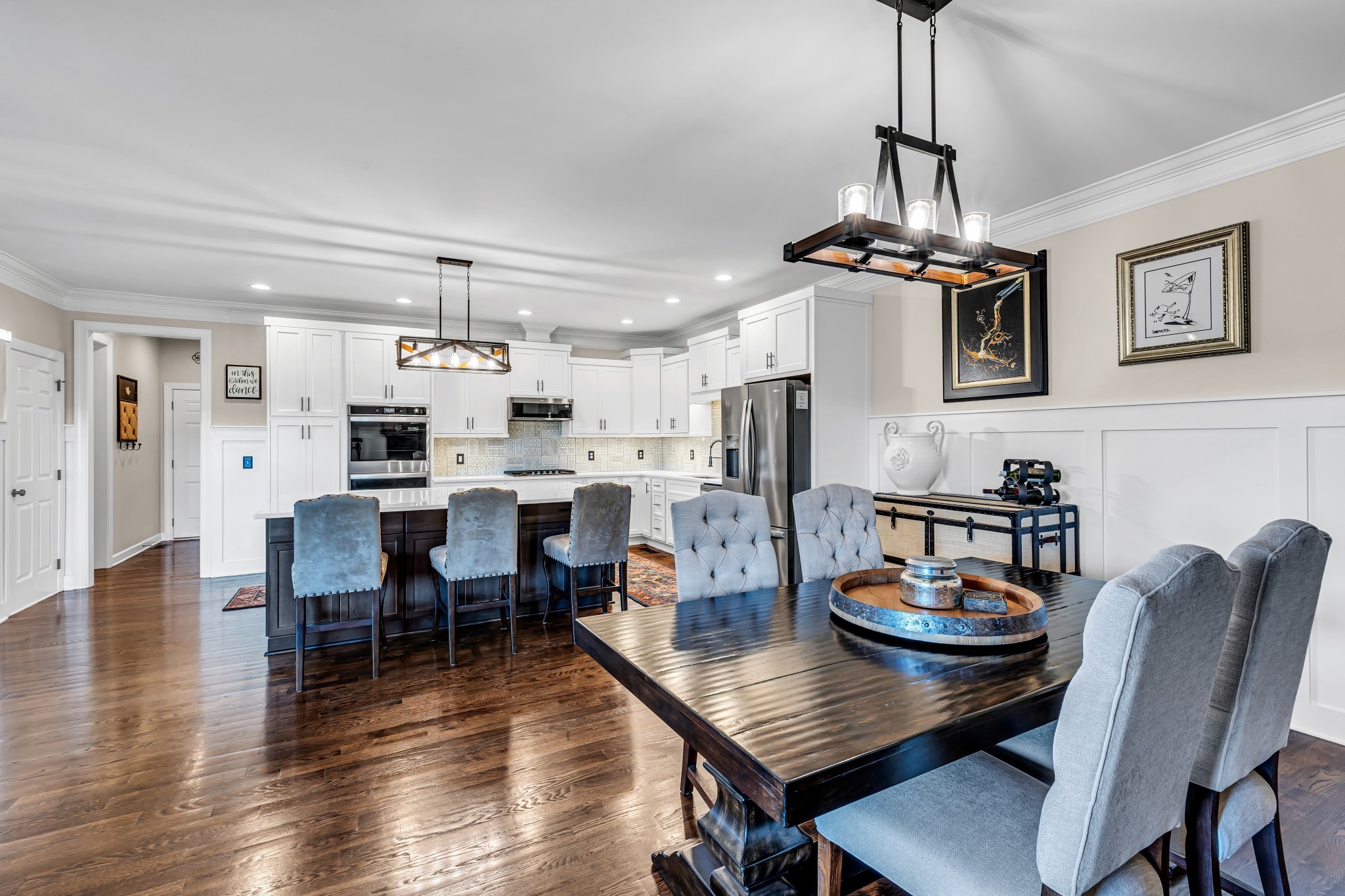 318 Crescent Moon Cir