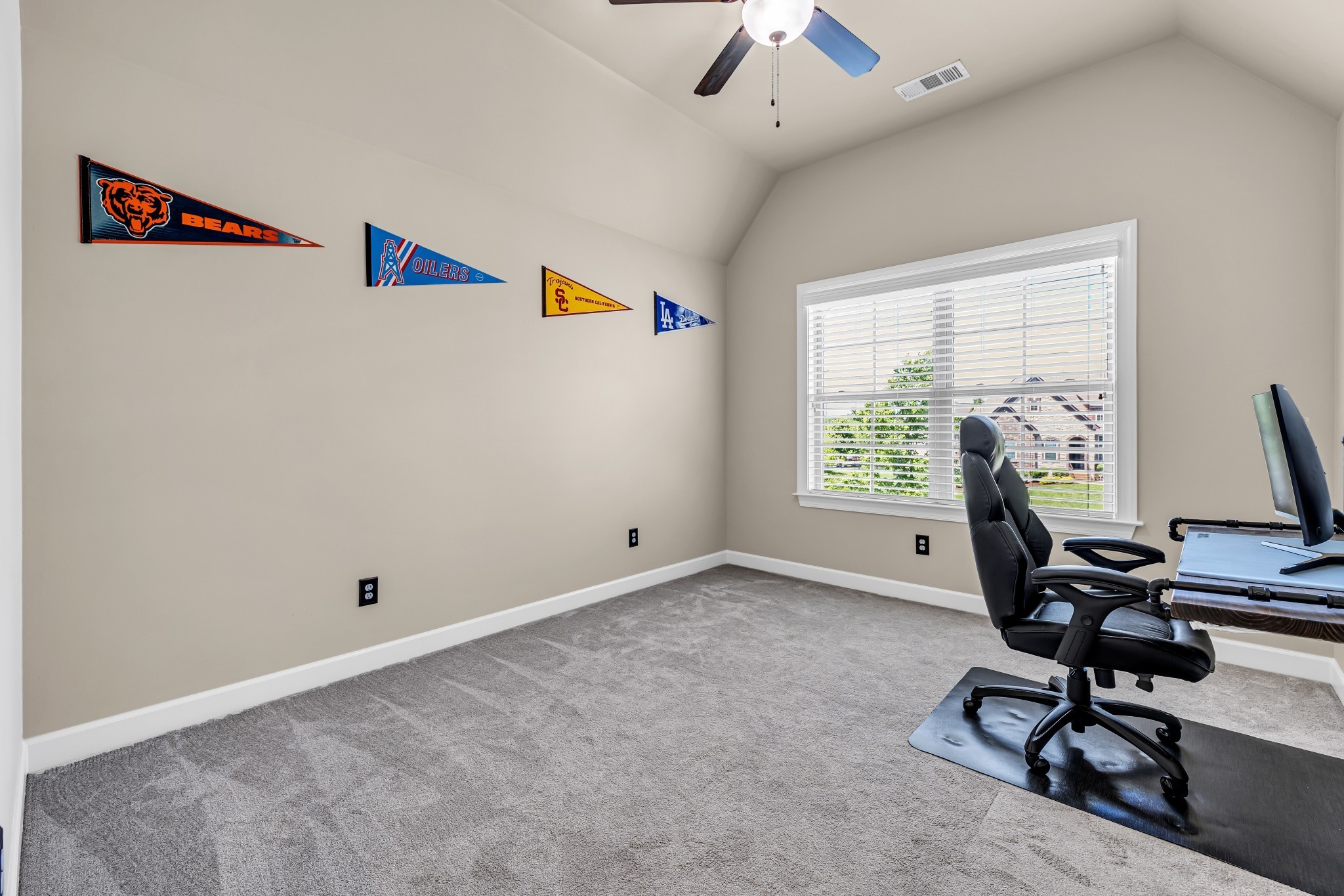 318 Crescent Moon Cir