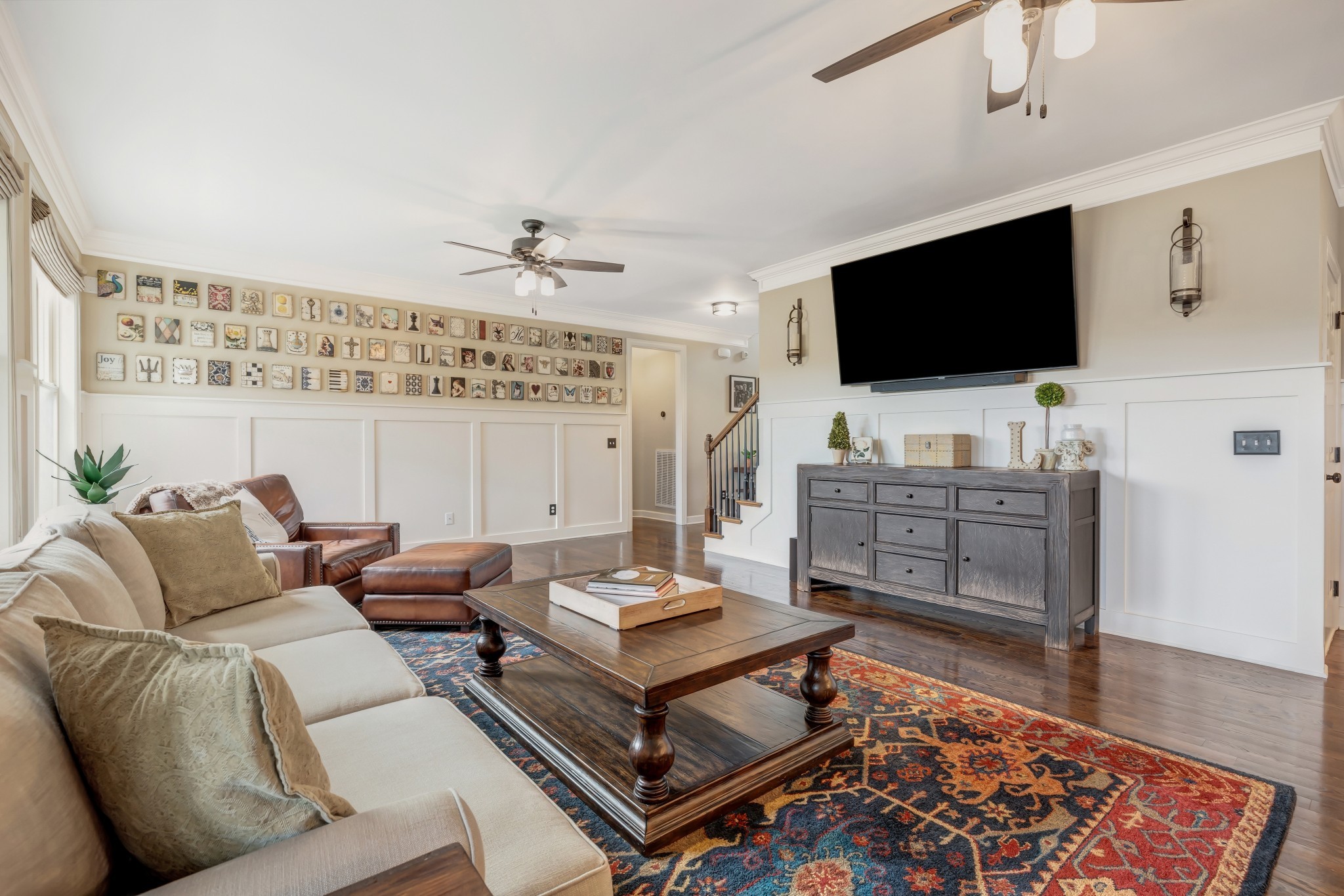 318 Crescent Moon Cir