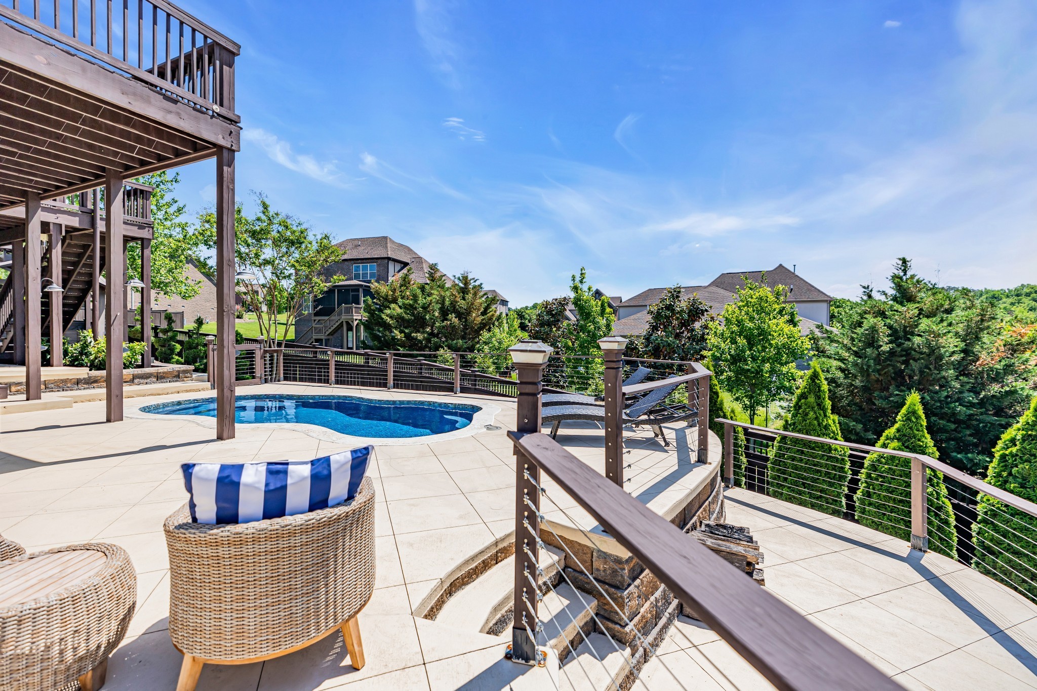 318 Crescent Moon Cir