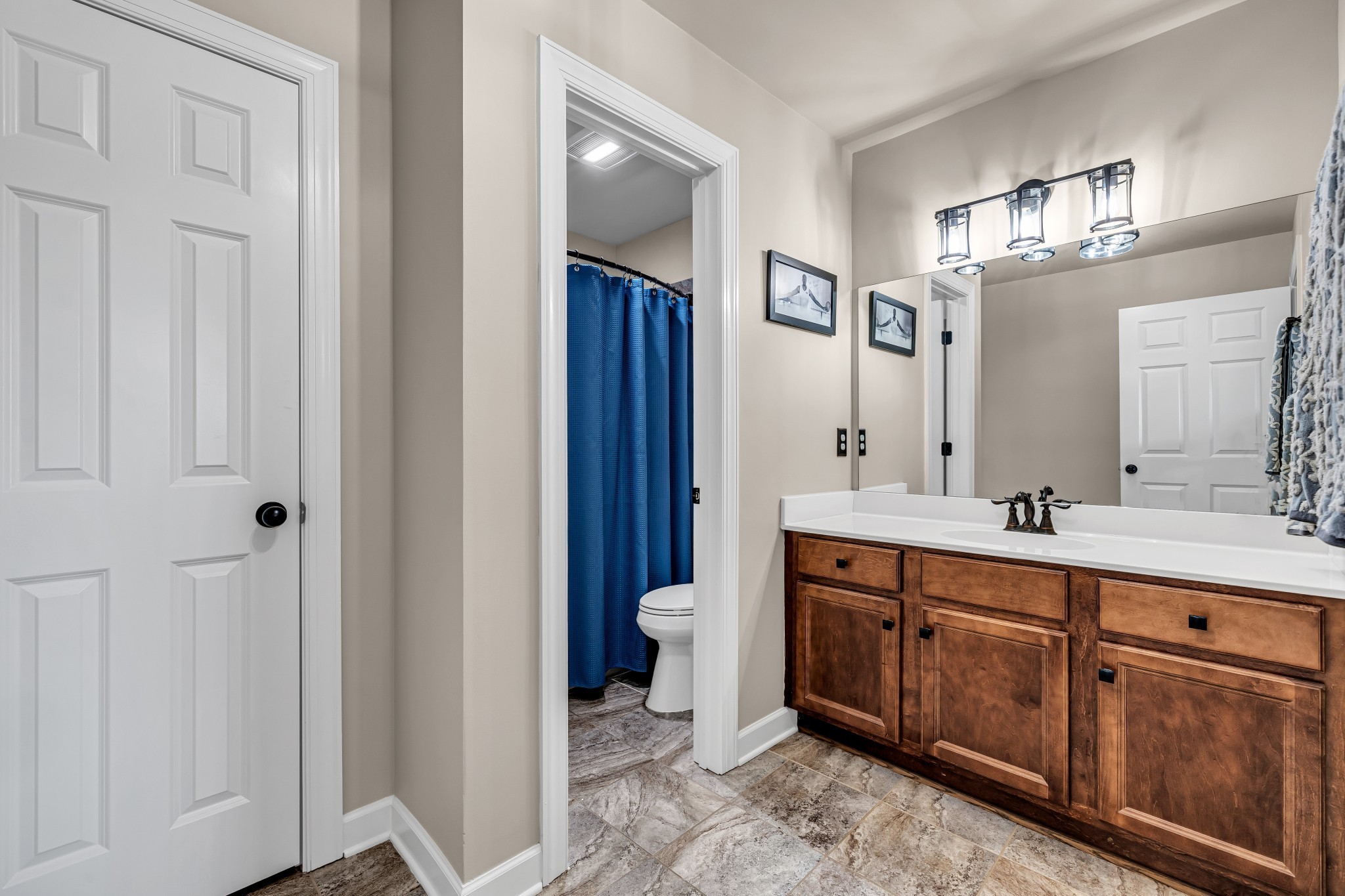 318 Crescent Moon Cir