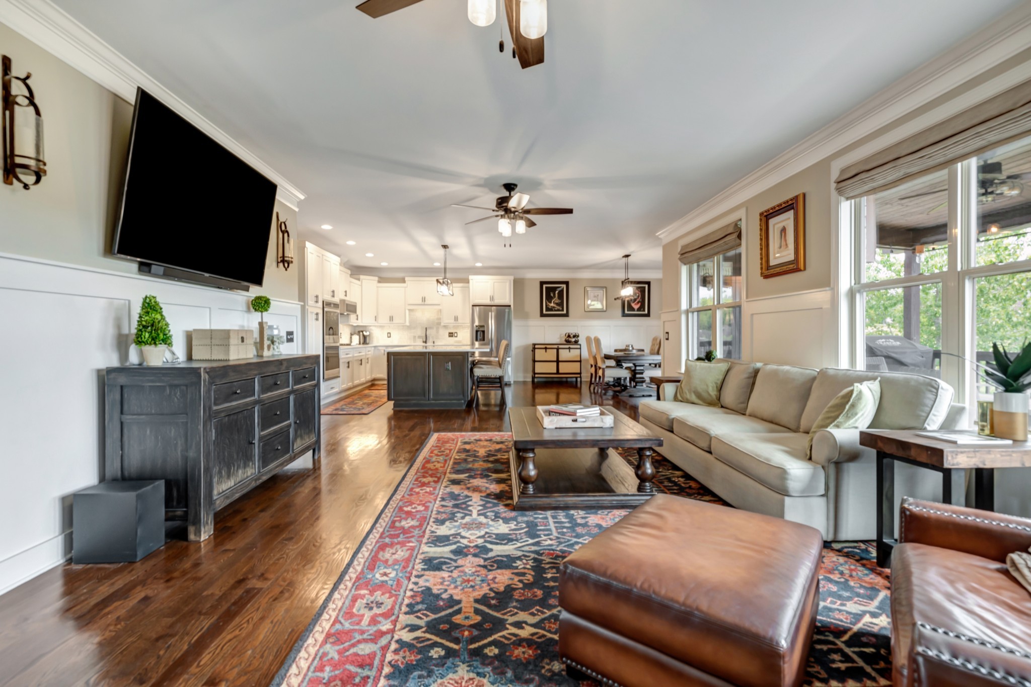 318 Crescent Moon Cir