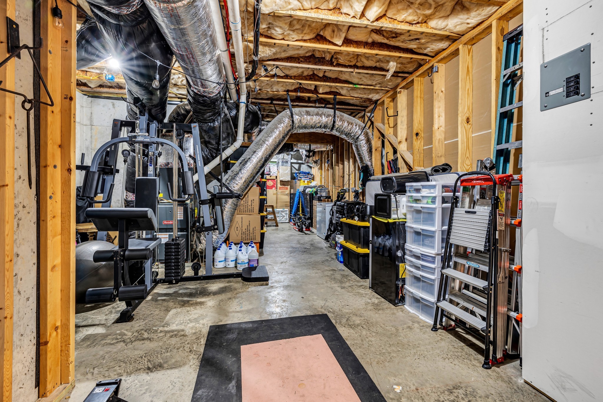 318 Crescent Moon Cir