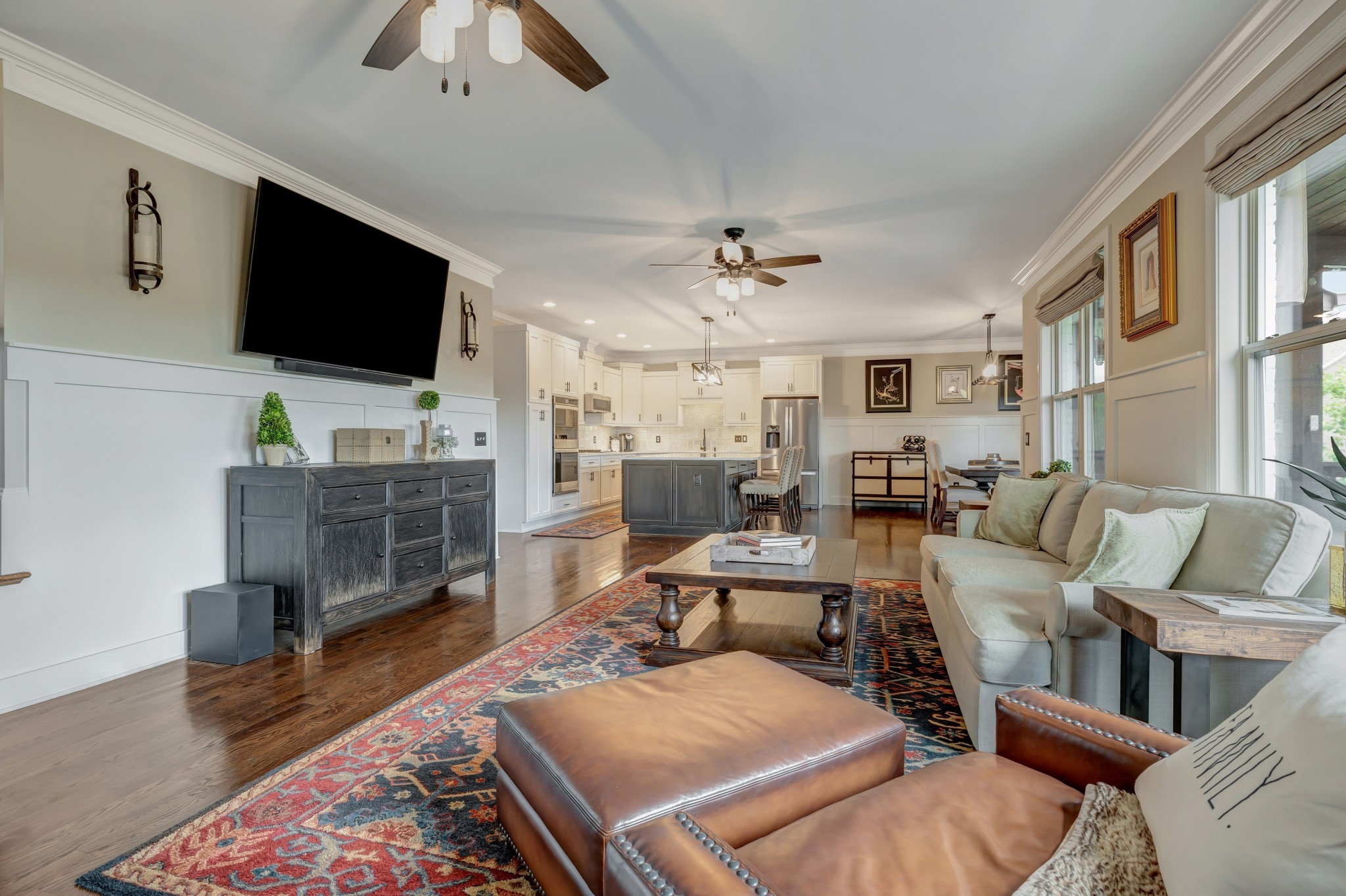 318 Crescent Moon Cir