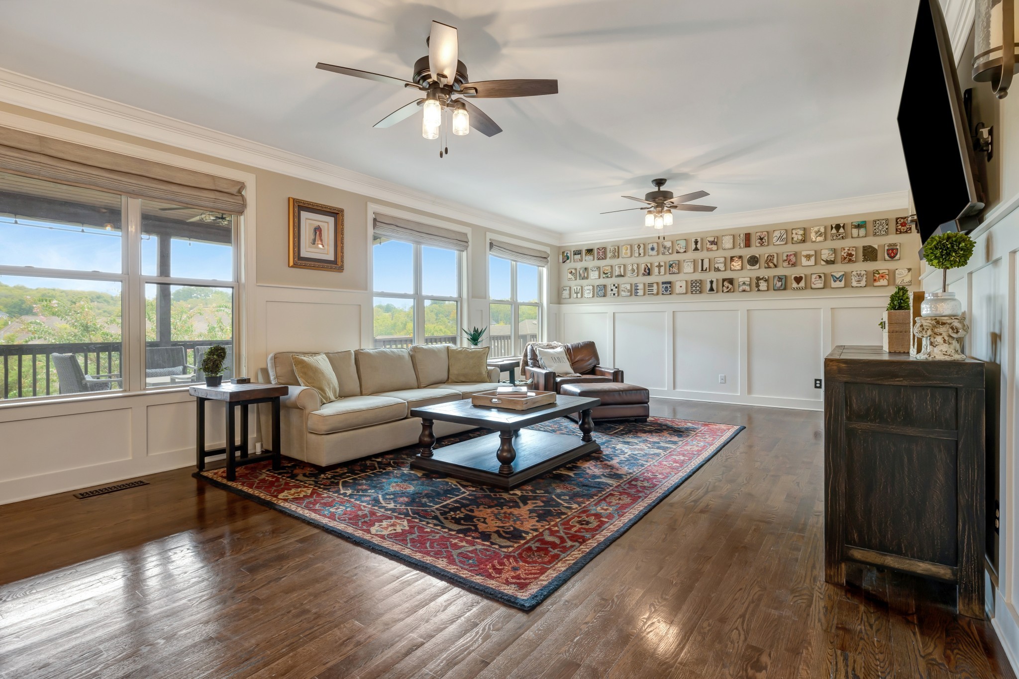 318 Crescent Moon Cir