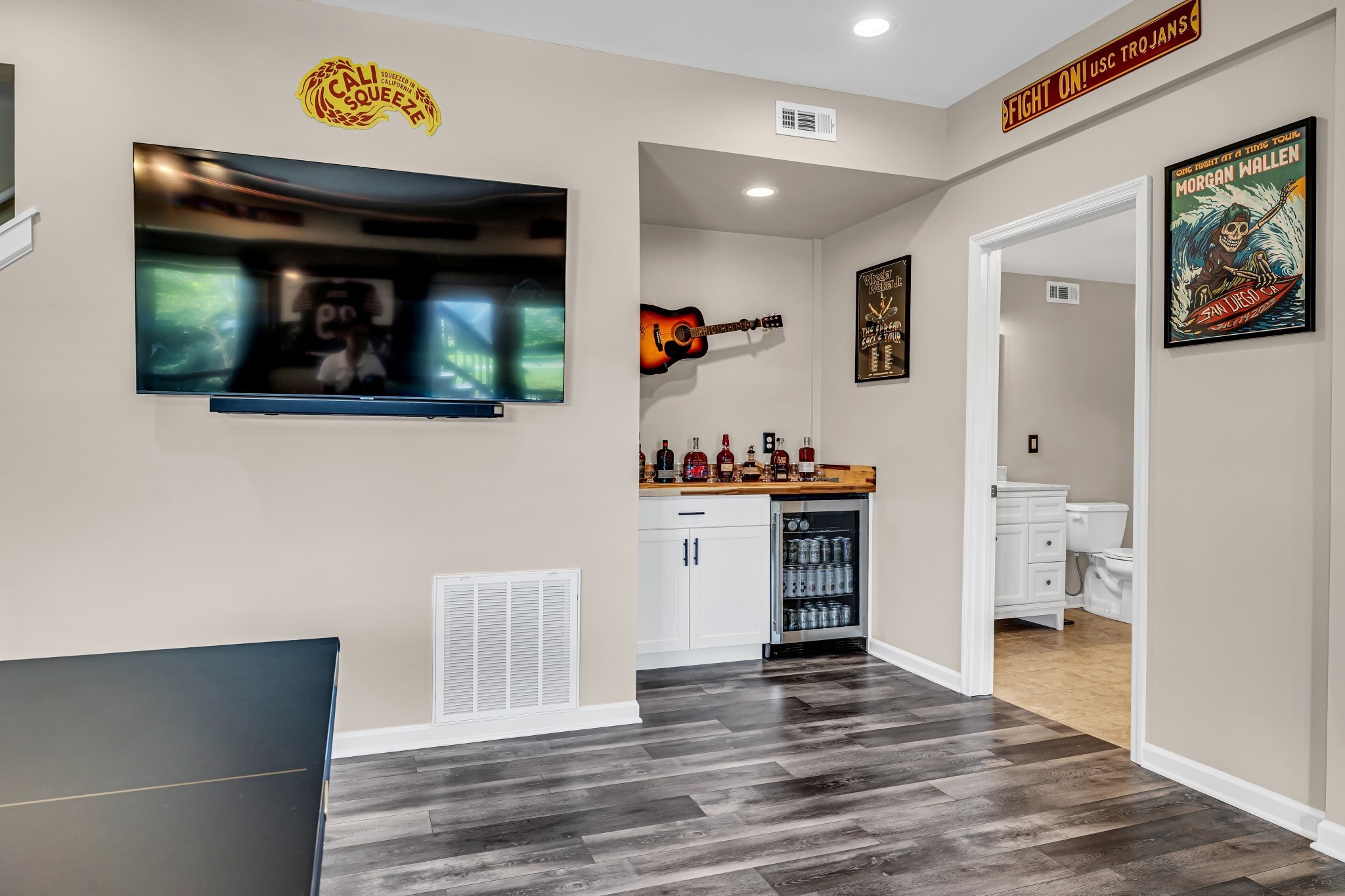 318 Crescent Moon Cir