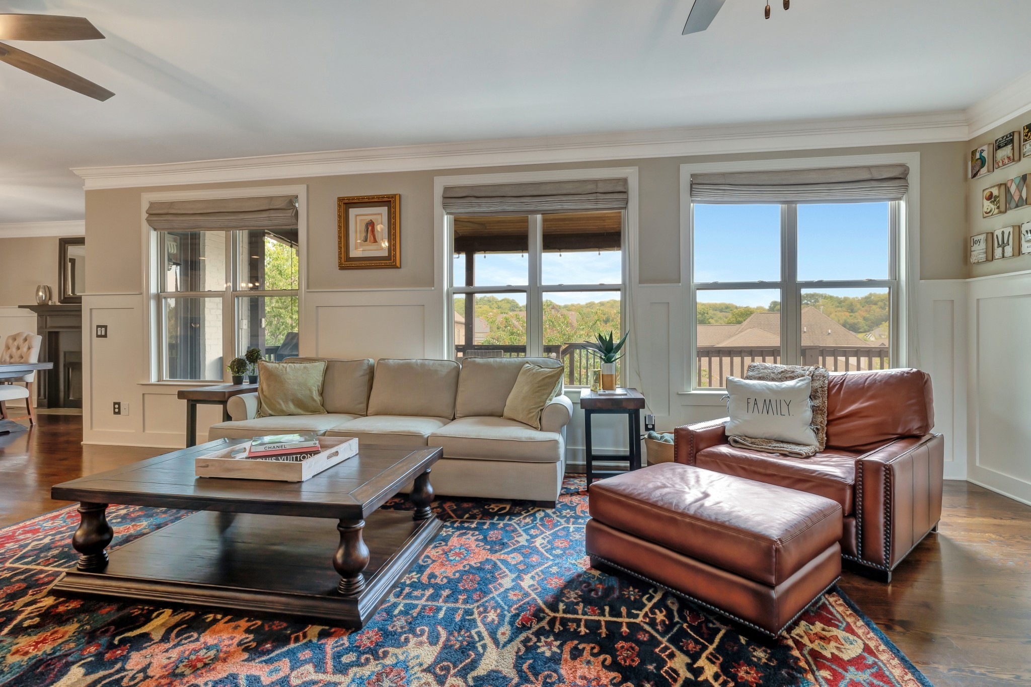 318 Crescent Moon Cir