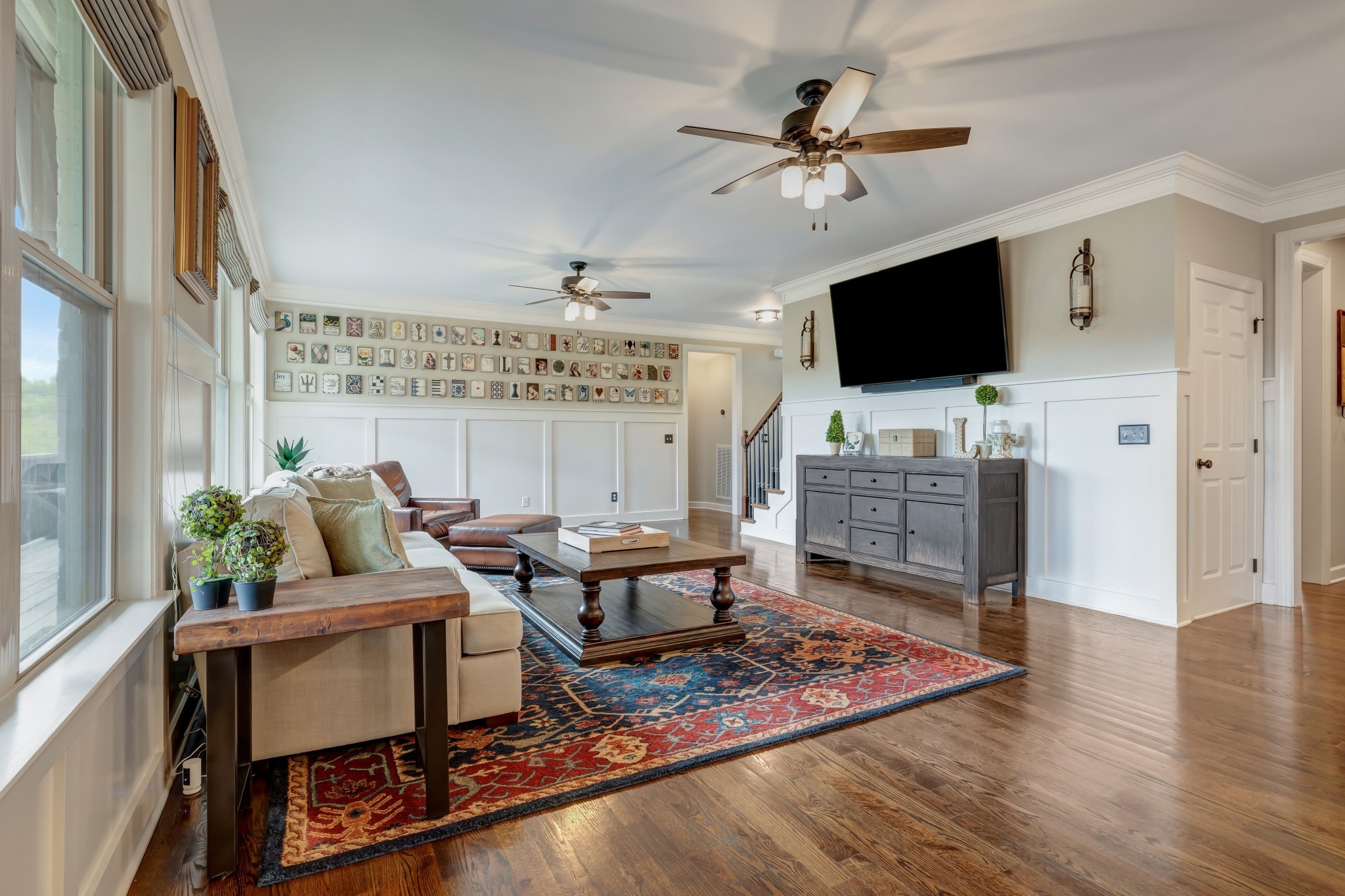 318 Crescent Moon Cir