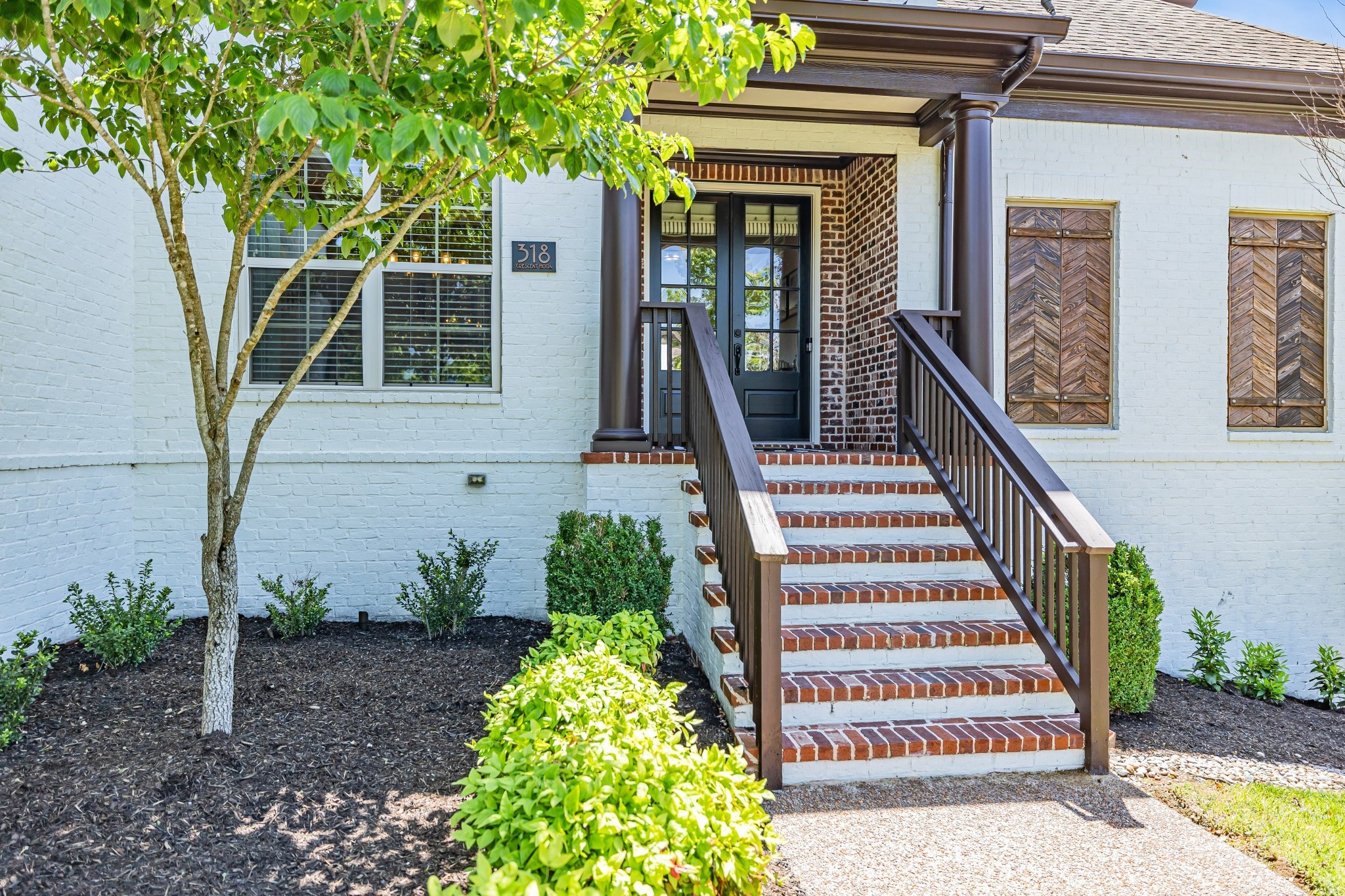 318 Crescent Moon Cir