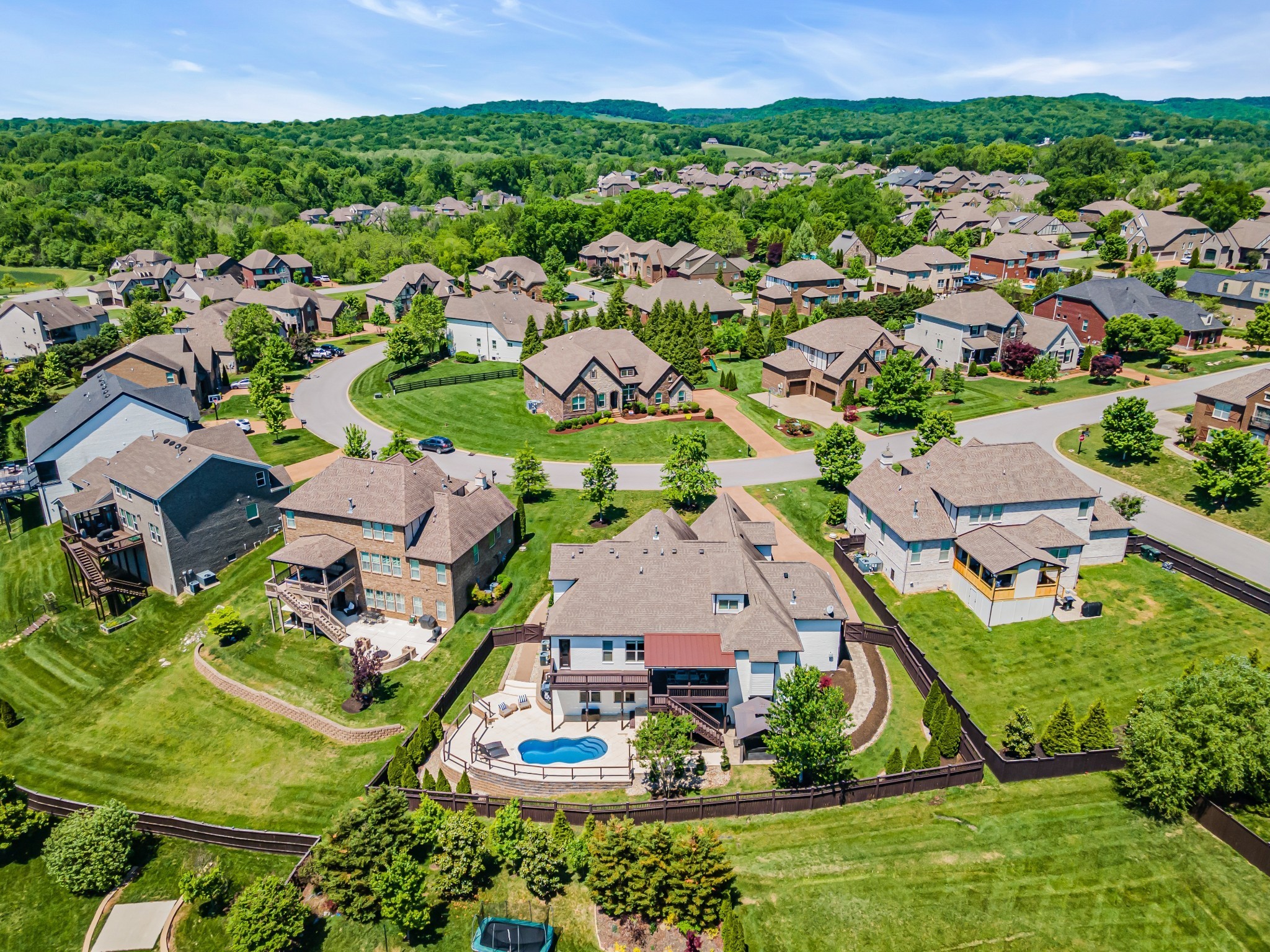 318 Crescent Moon Cir