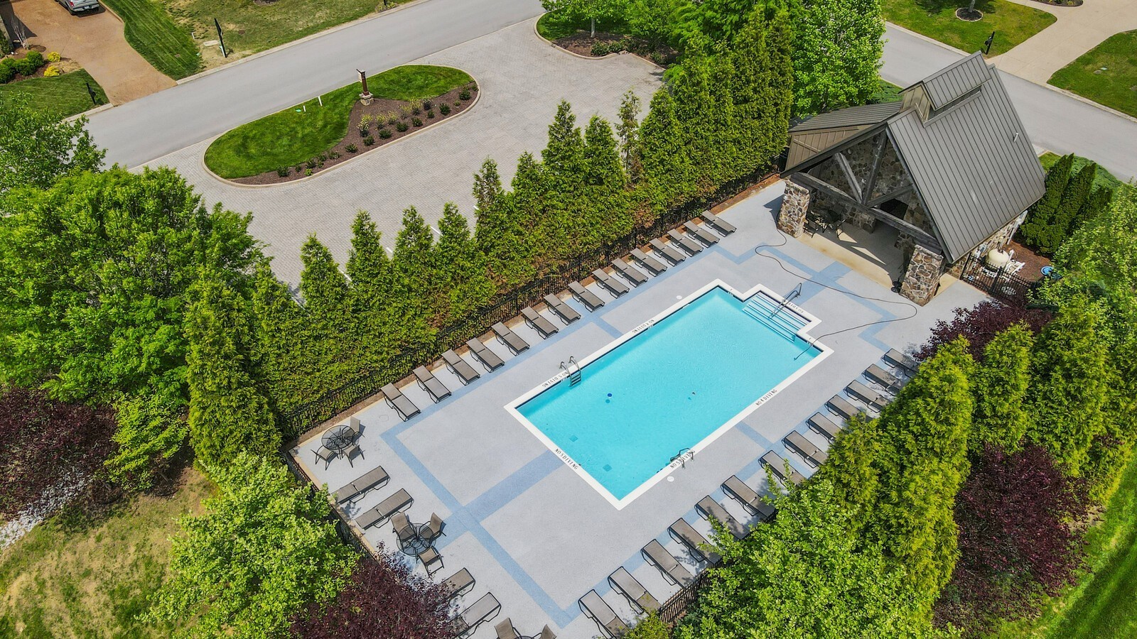 318 Crescent Moon Cir