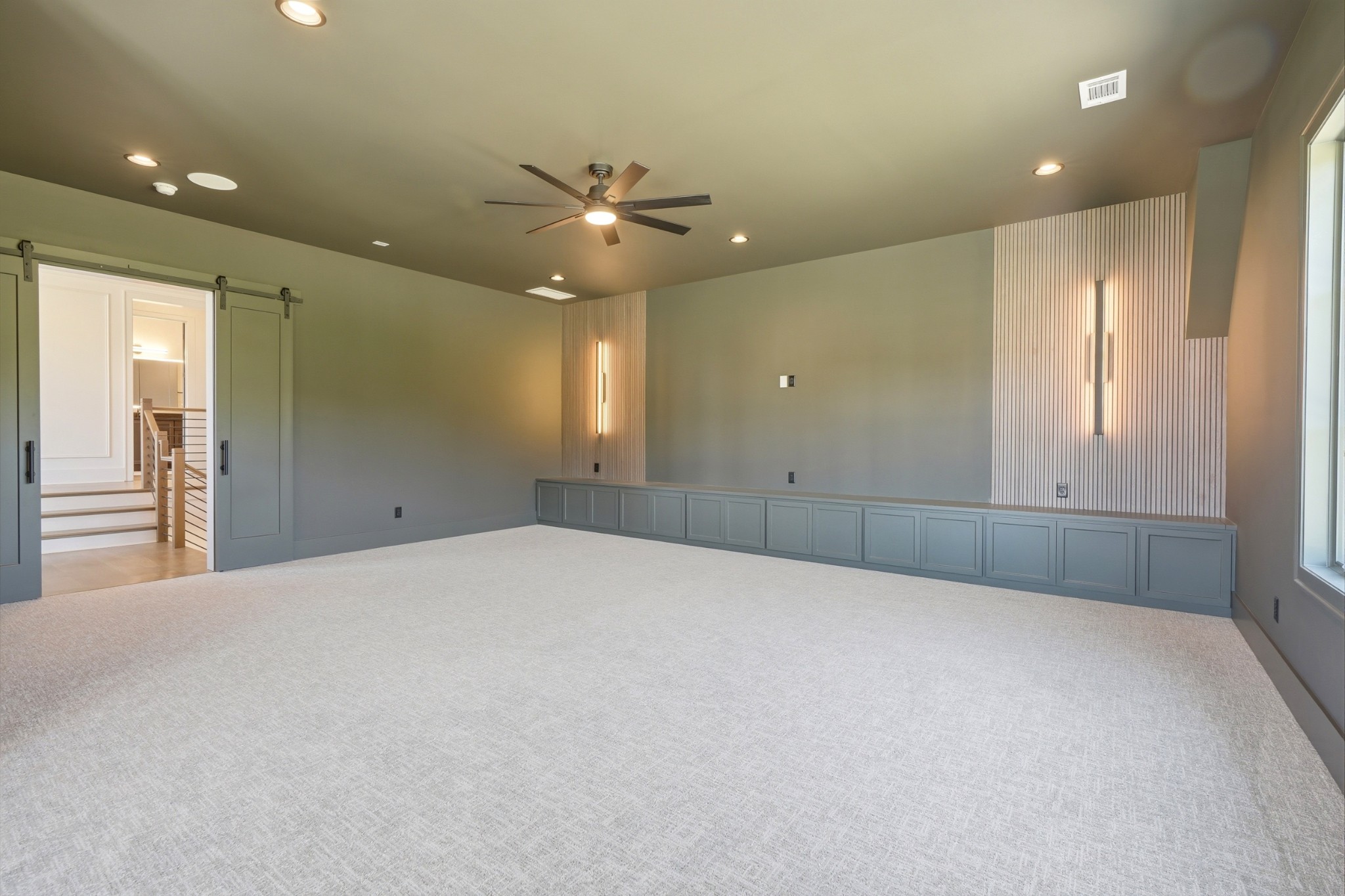 8121 Boiling Springs Pl