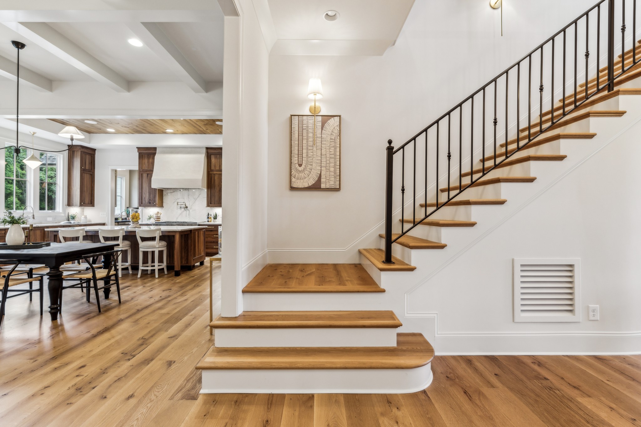 8121 Boiling Springs Pl