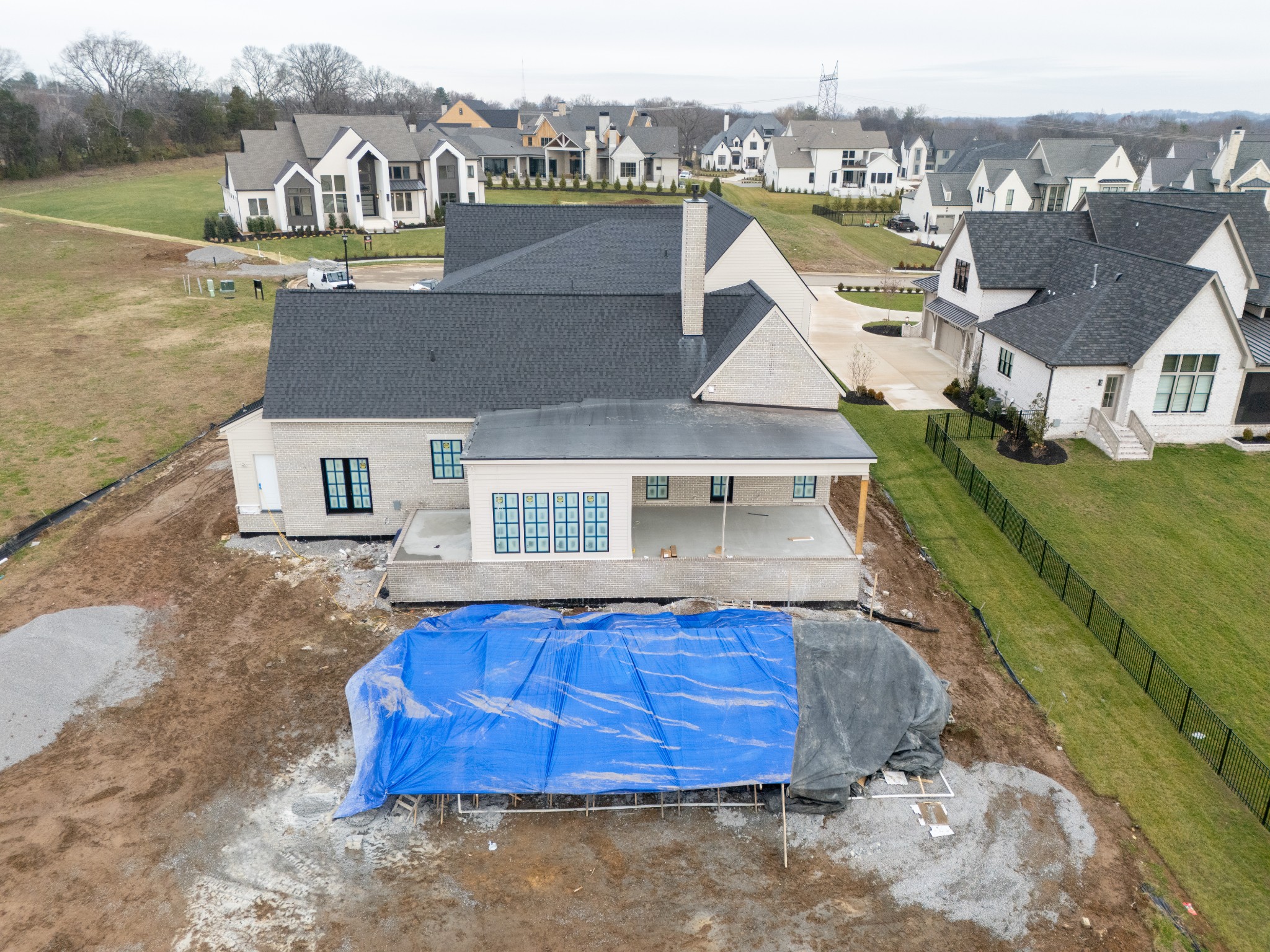 8121 Boiling Springs Pl