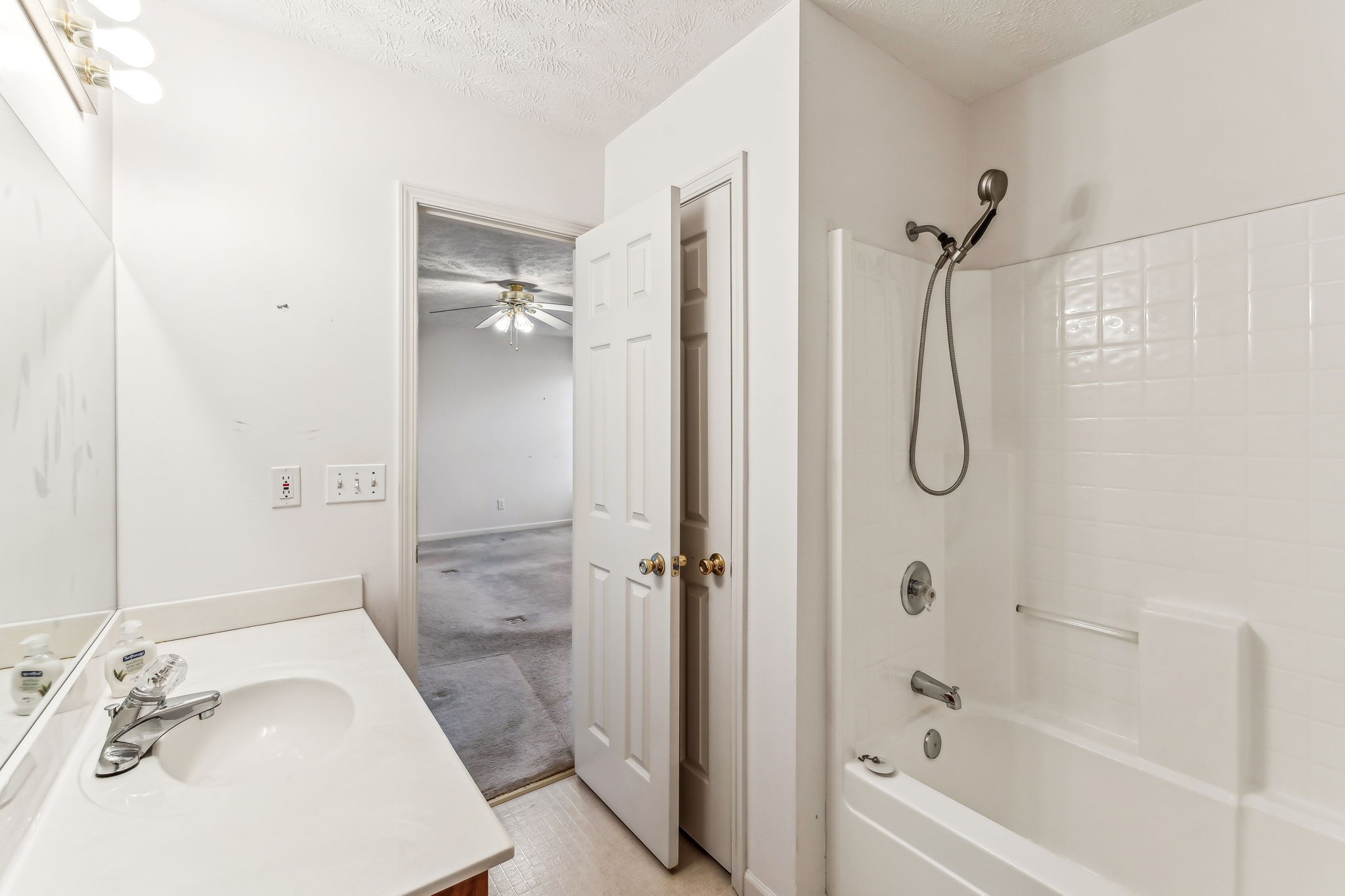 2311 Forrest Fields Dr