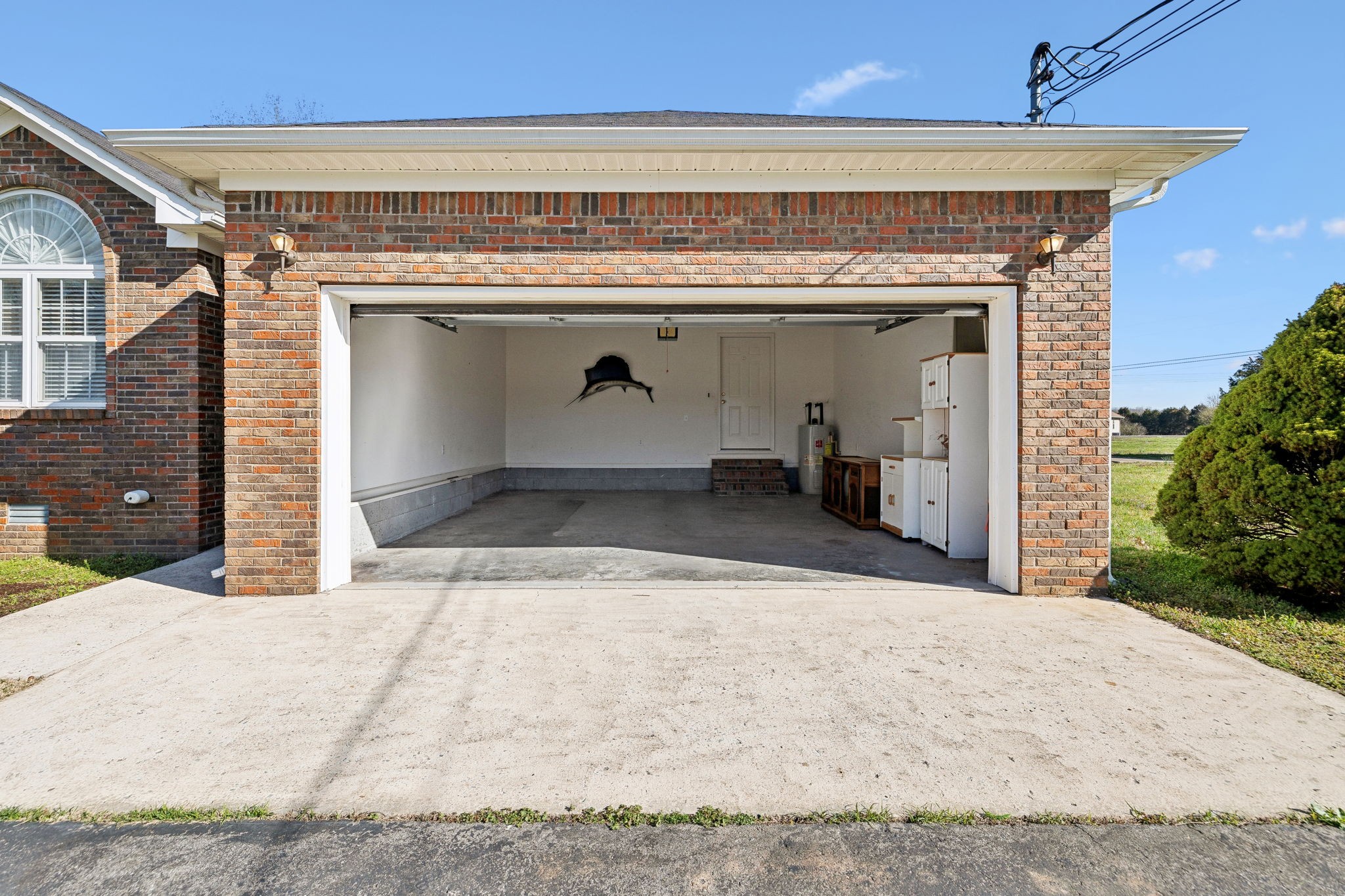 2311 Forrest Fields Dr