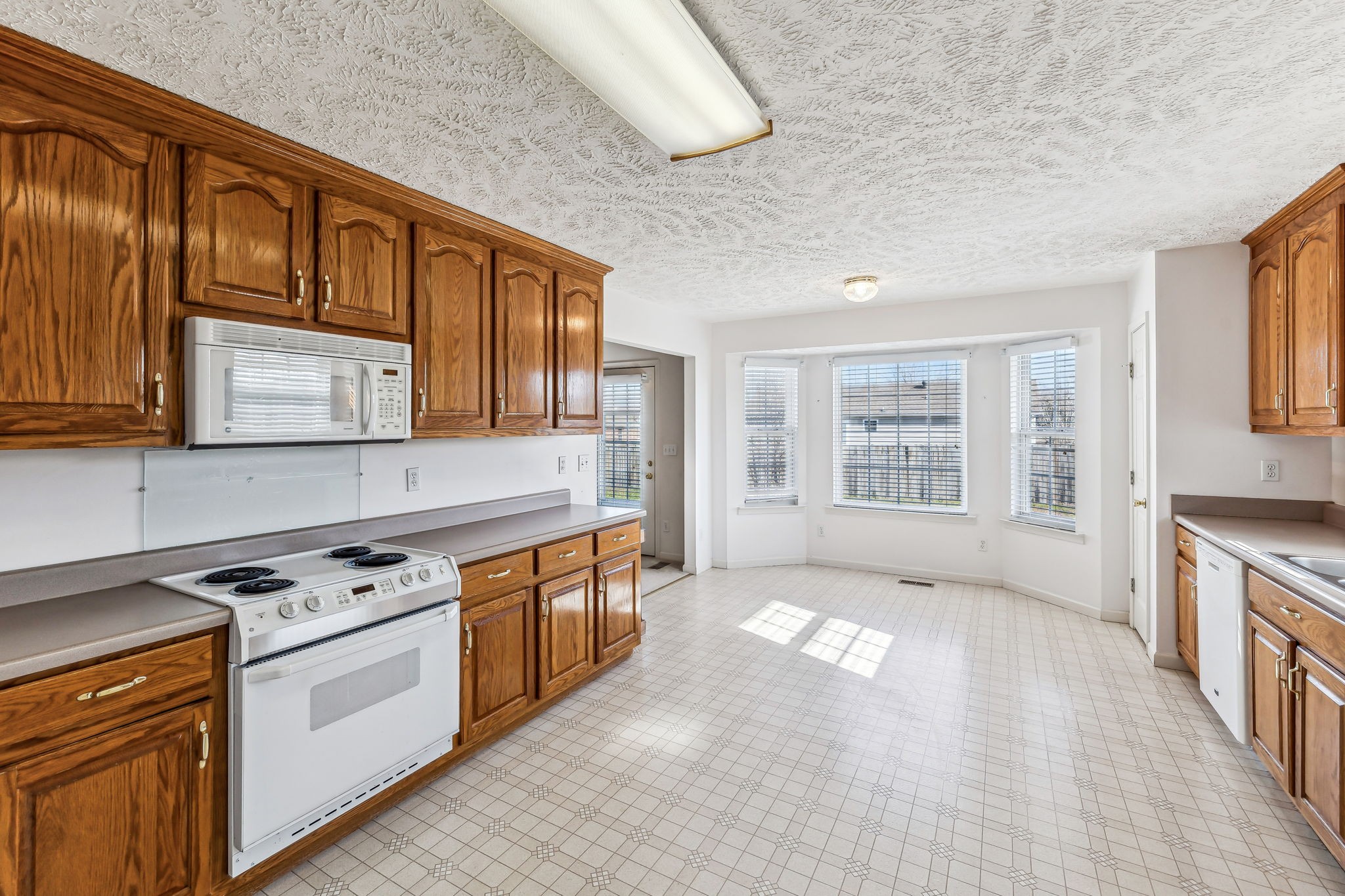 2311 Forrest Fields Dr