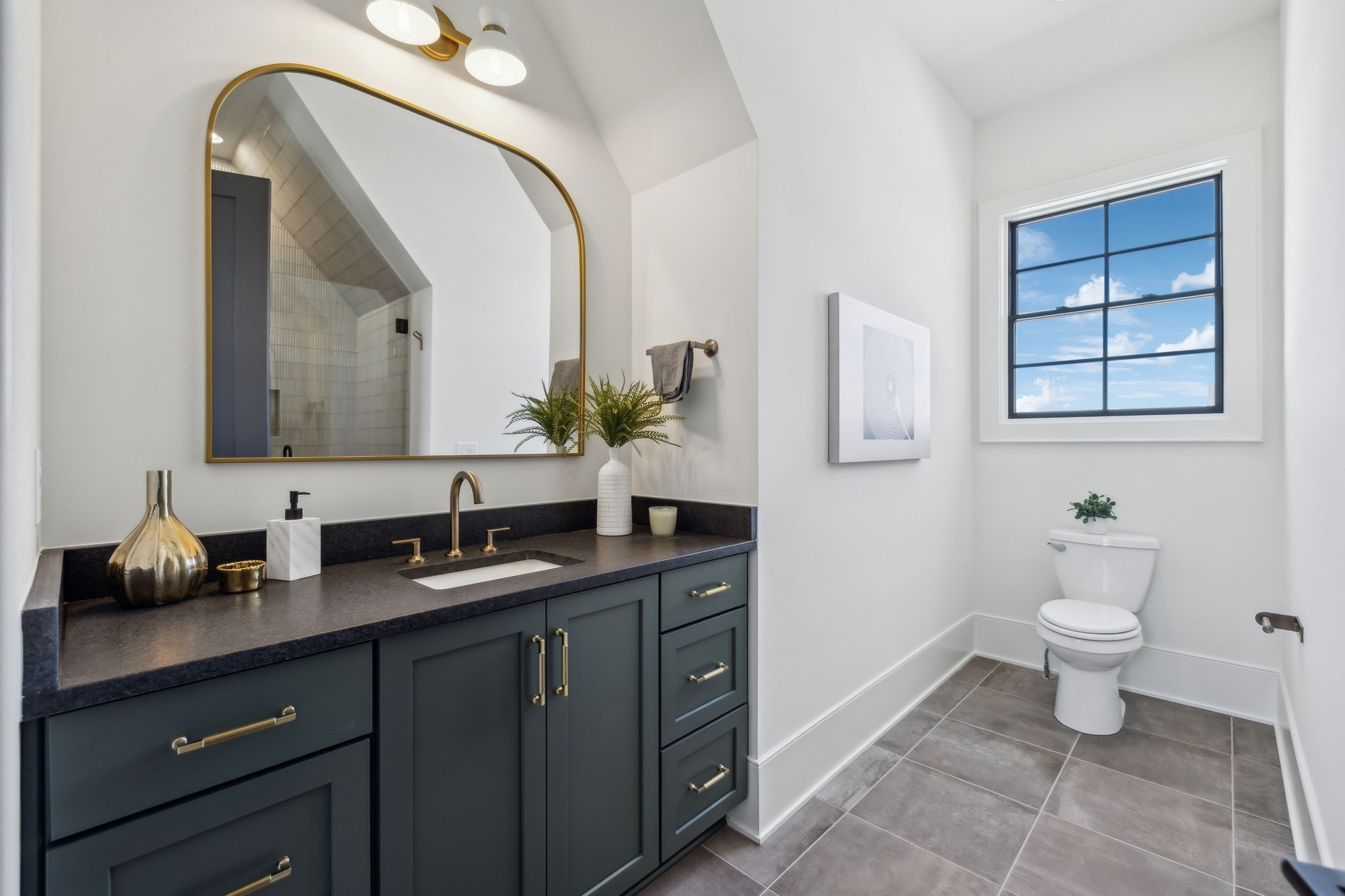 8104 Turning Point Dr