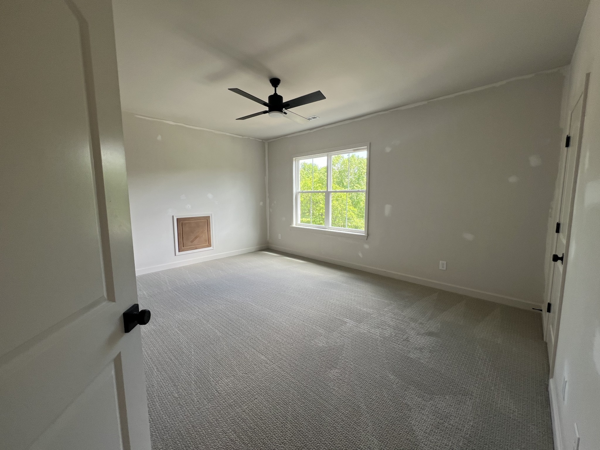 1900 Palisades Dr