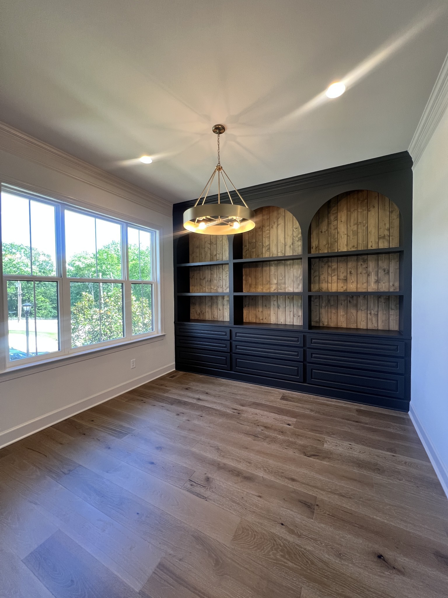 1900 Palisades Dr