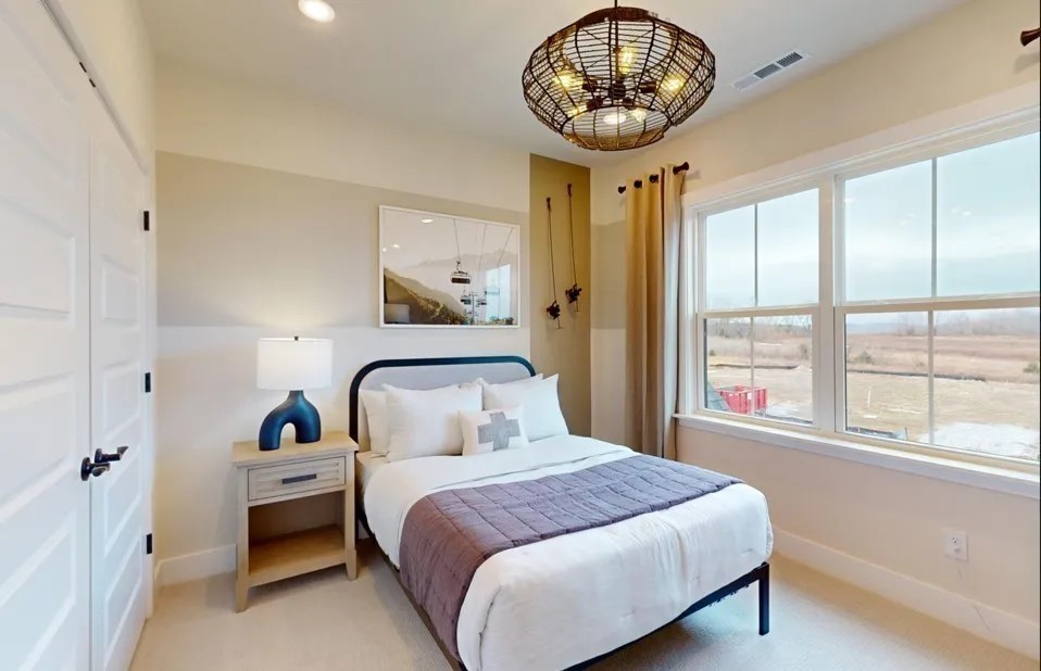 7293 Fiddlers Glen Dr