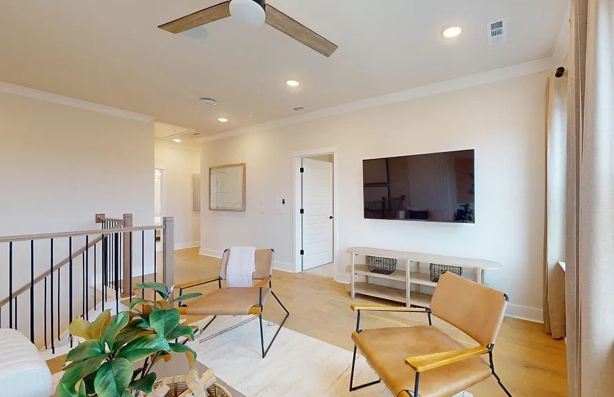 7293 Fiddlers Glen Dr