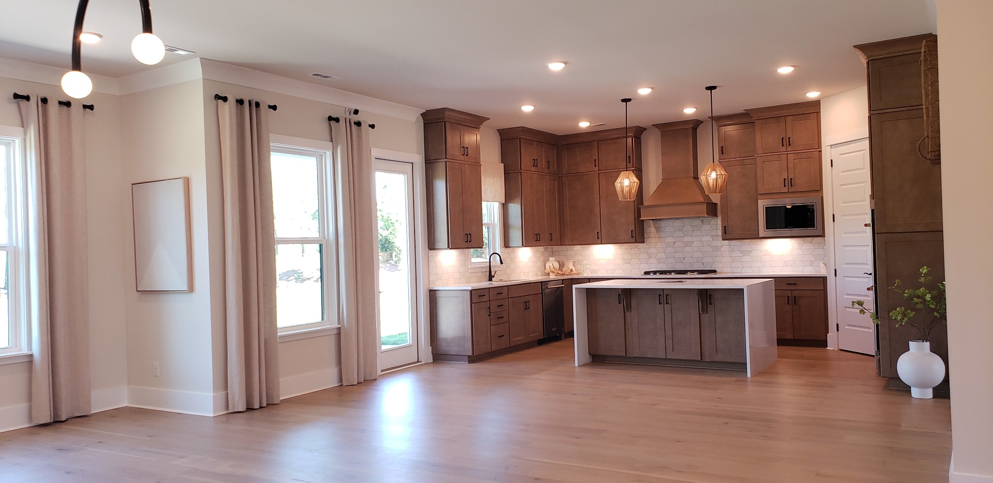 7293 Fiddlers Glen Dr