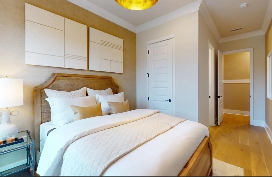 7293 Fiddlers Glen Dr