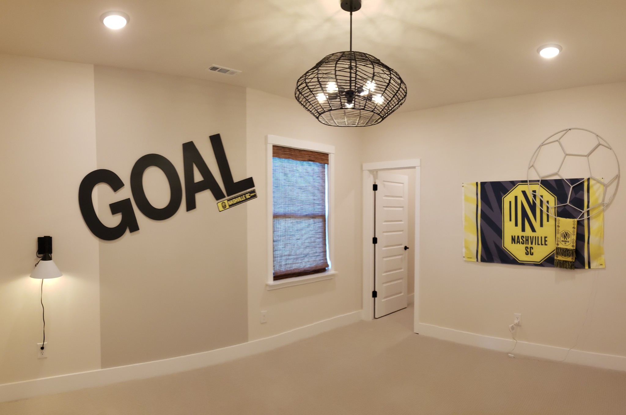 7293 Fiddlers Glen Dr