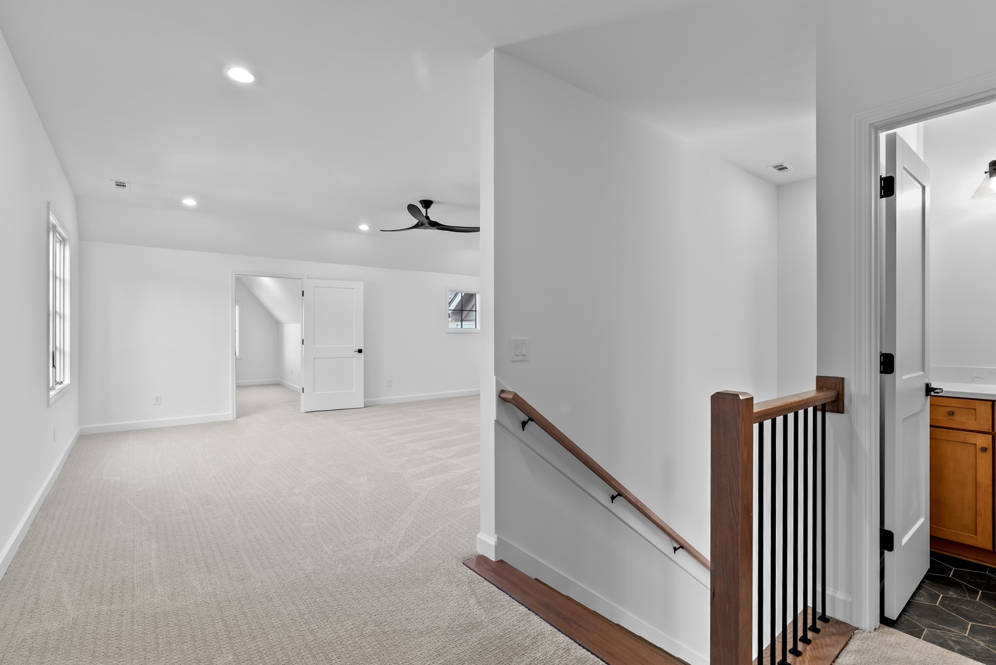 9902 Amarosa Court