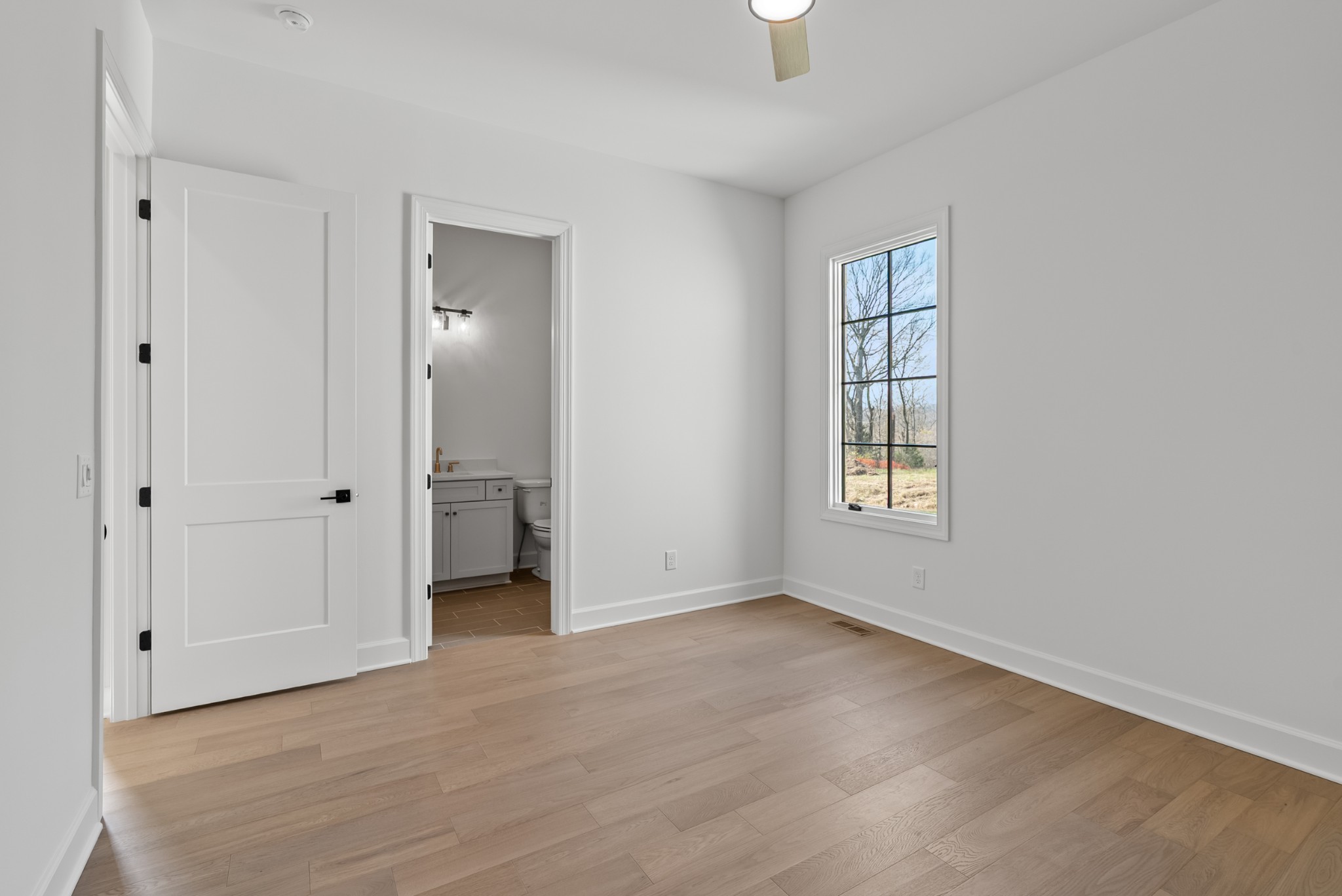 9902 Amarosa Court