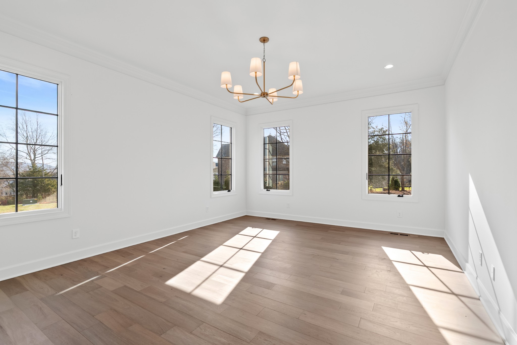 9902 Amarosa Court