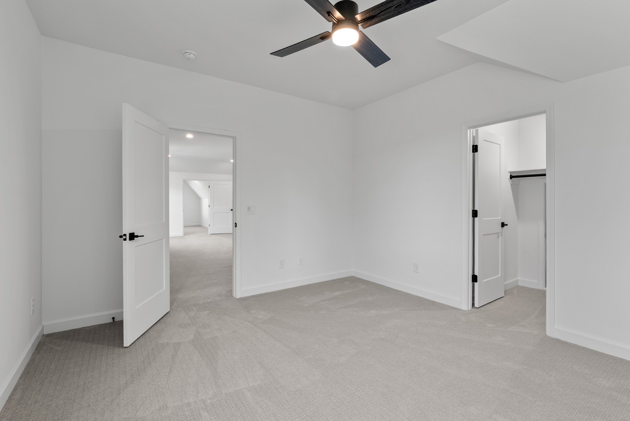 9902 Amarosa Court
