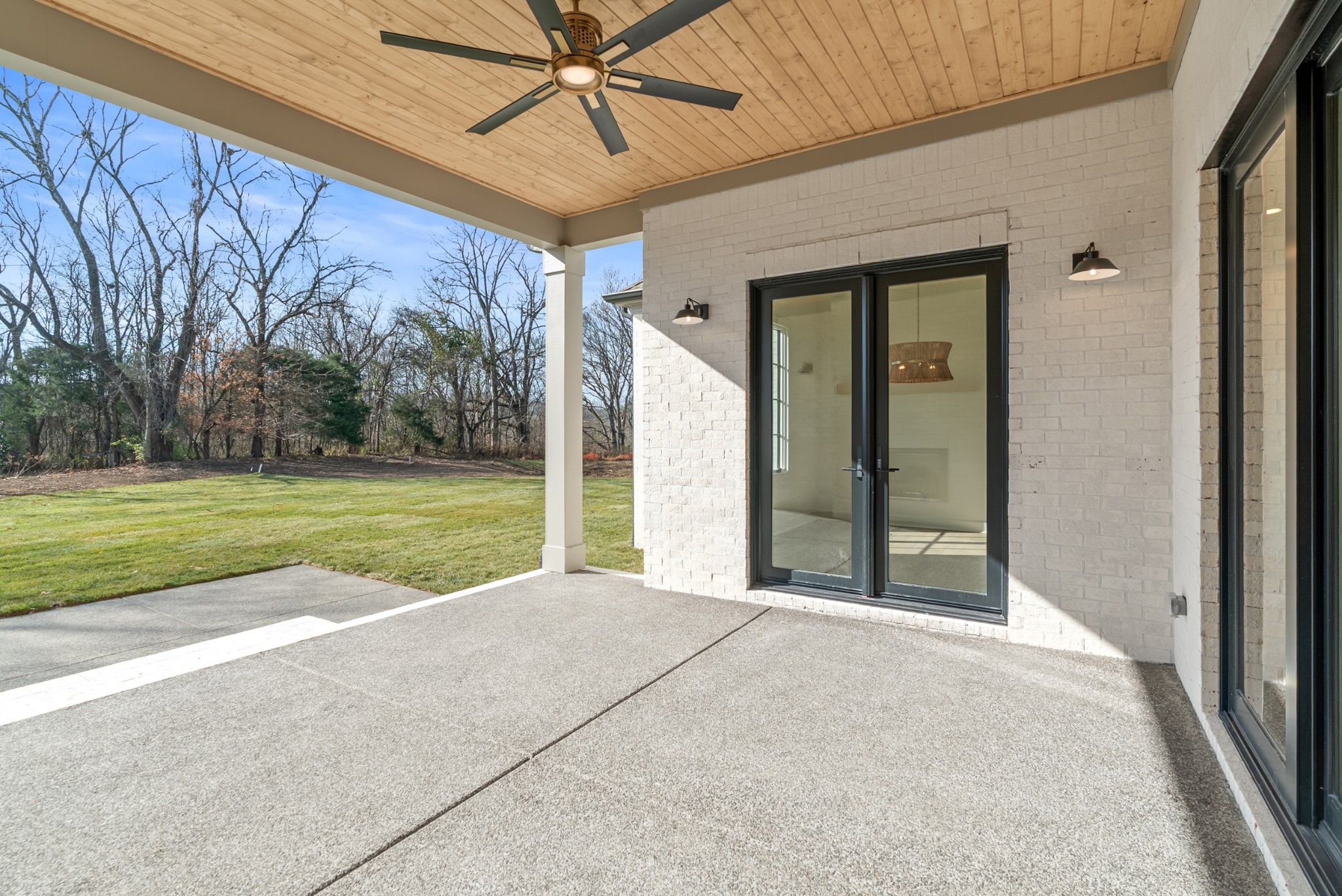 9902 Amarosa Court