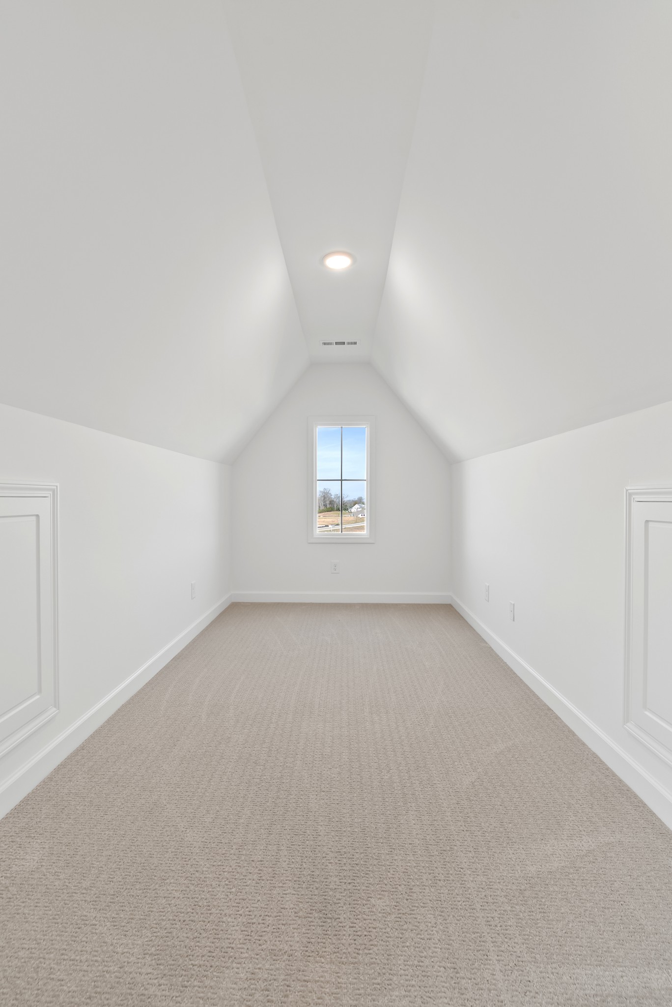 9902 Amarosa Court