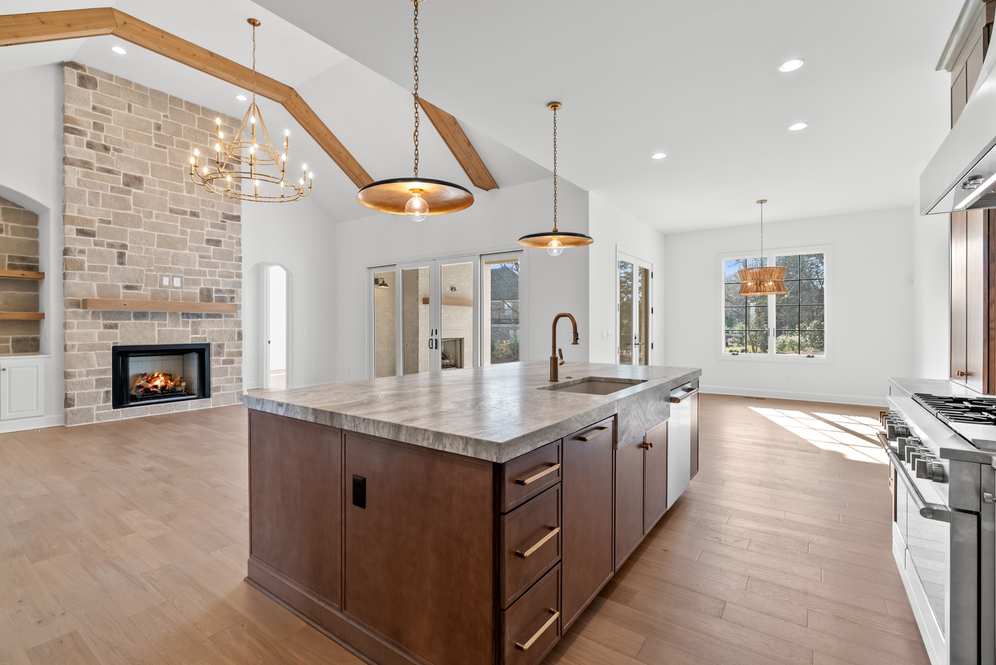 9902 Amarosa Court