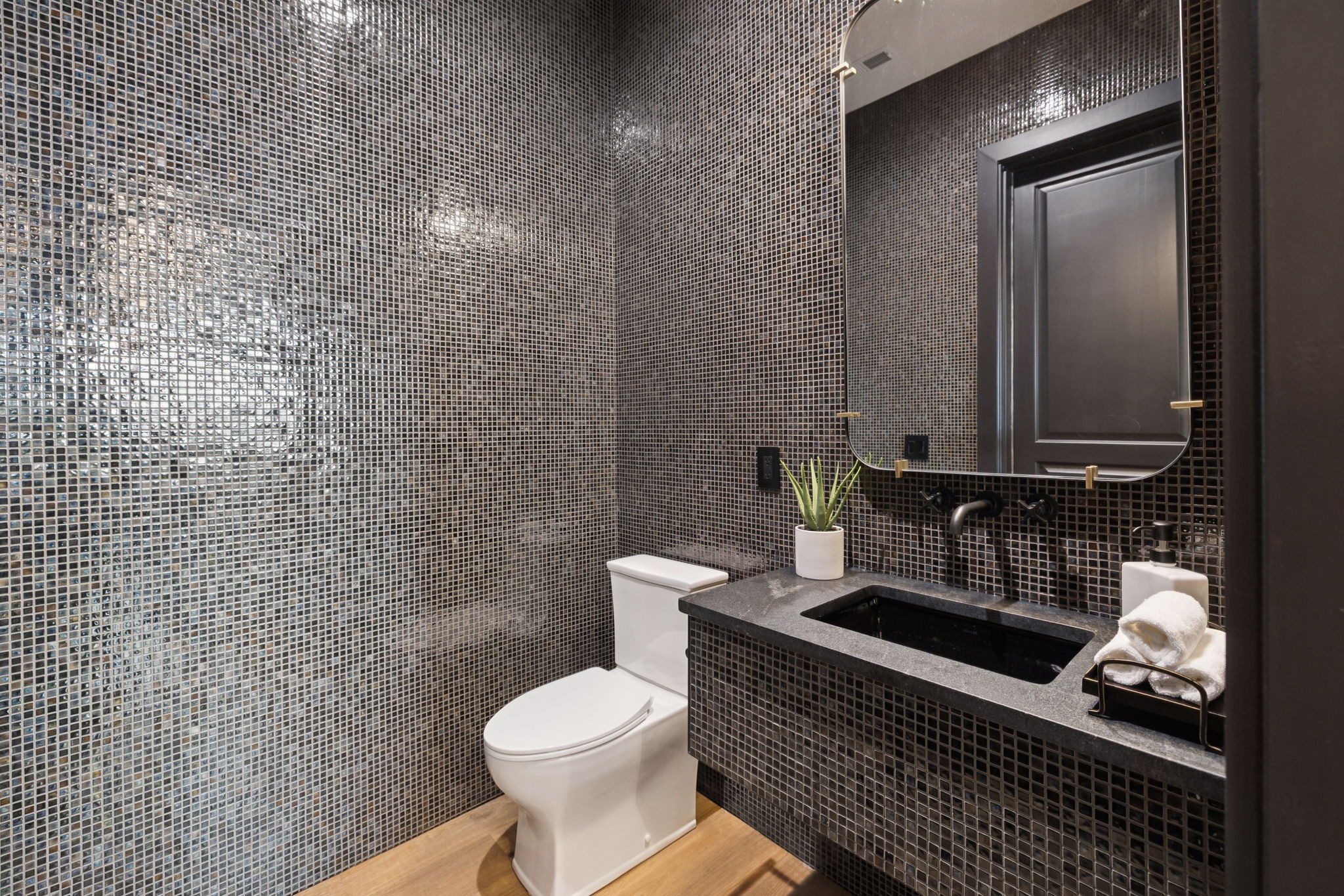 8101 Turning Point Dr