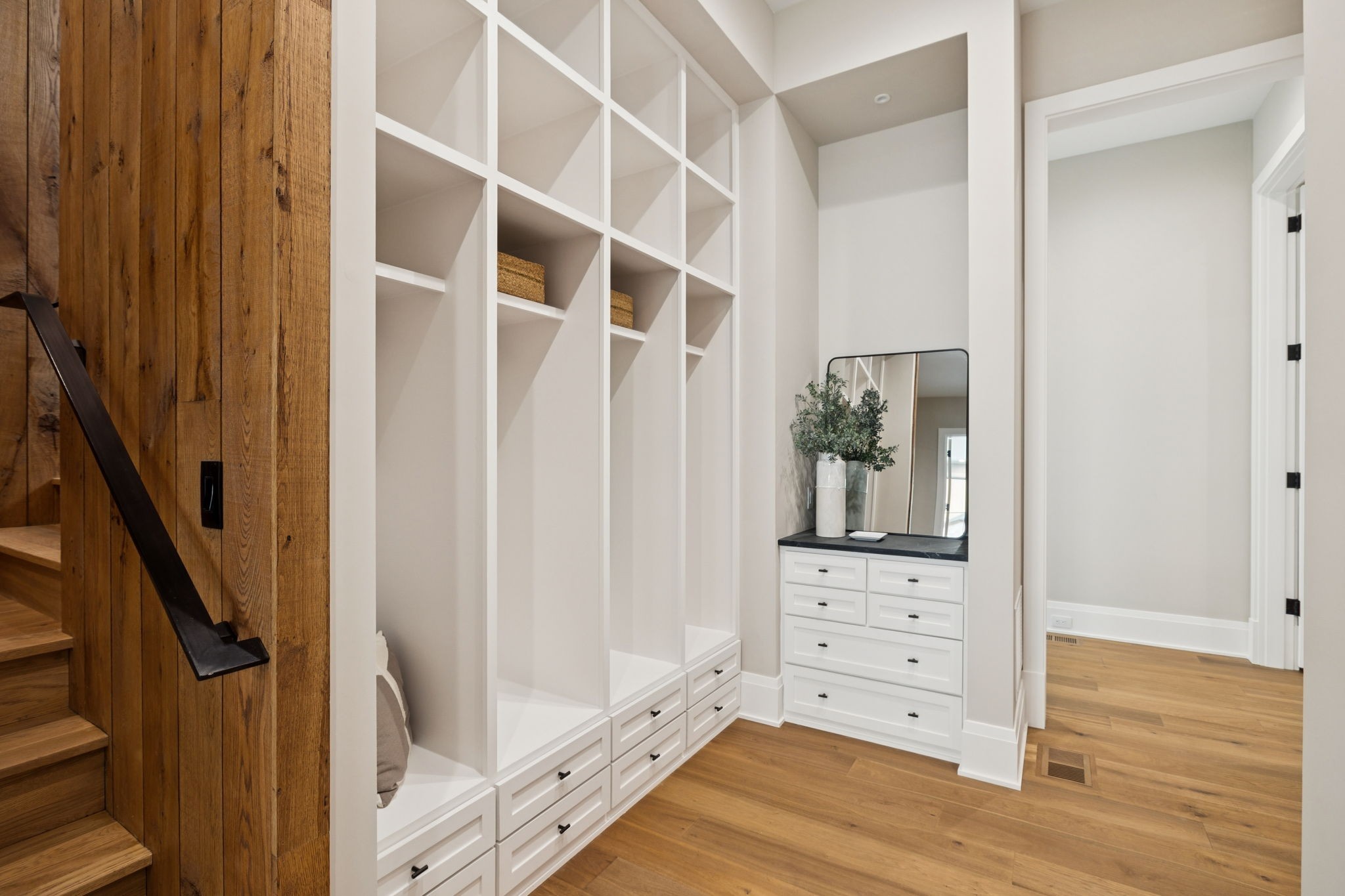 8101 Turning Point Dr