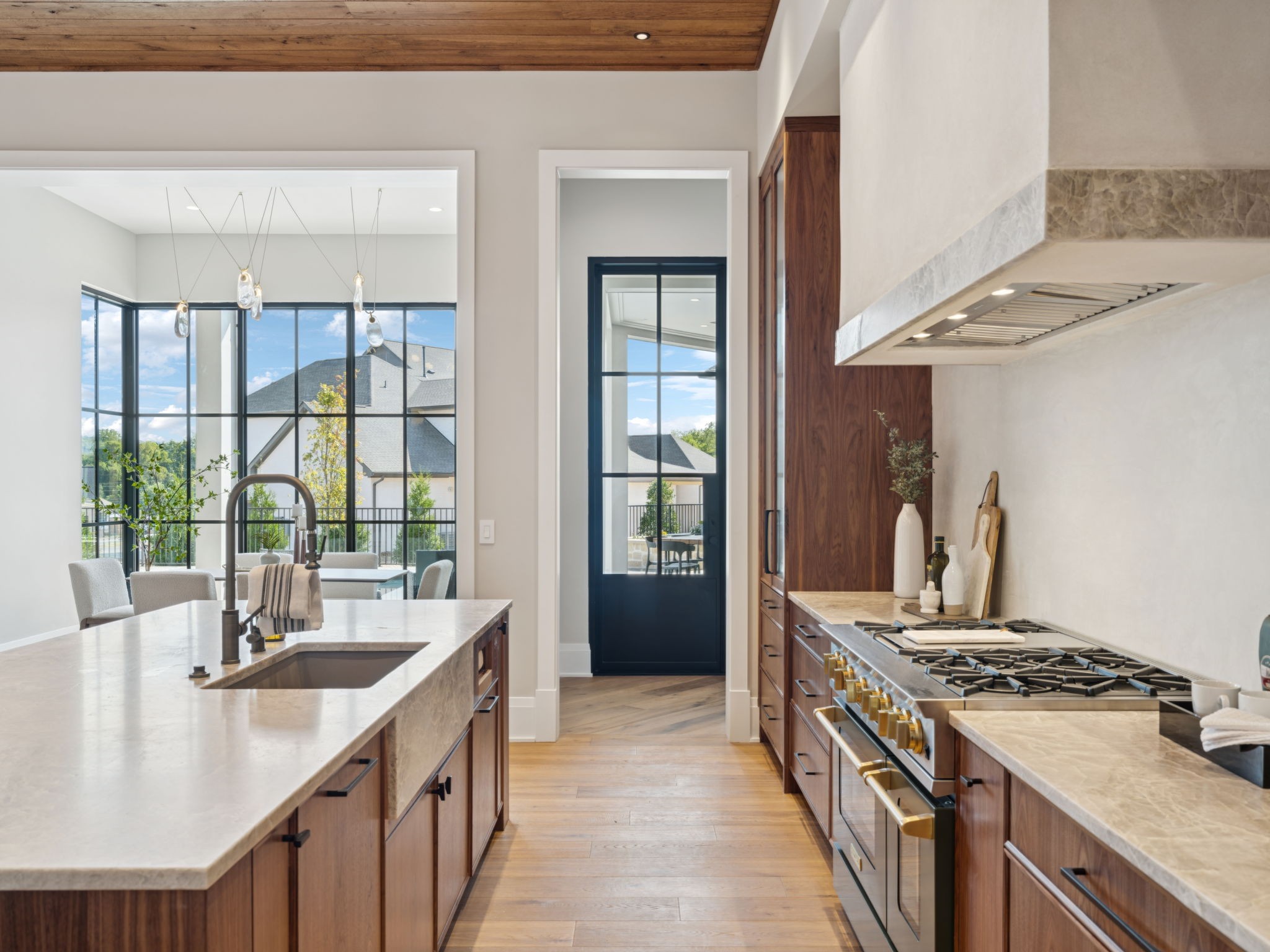 8101 Turning Point Dr