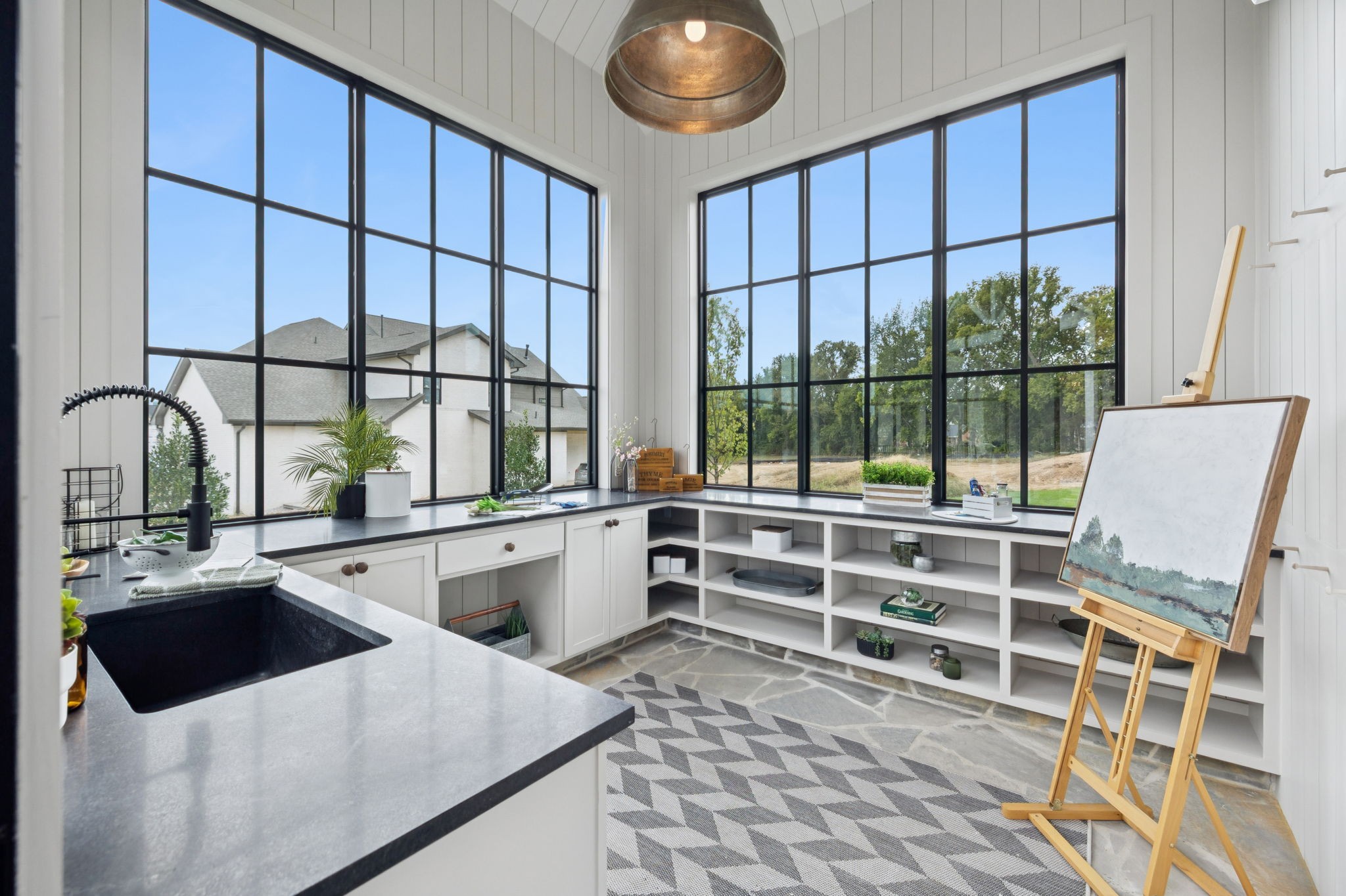 8101 Turning Point Dr