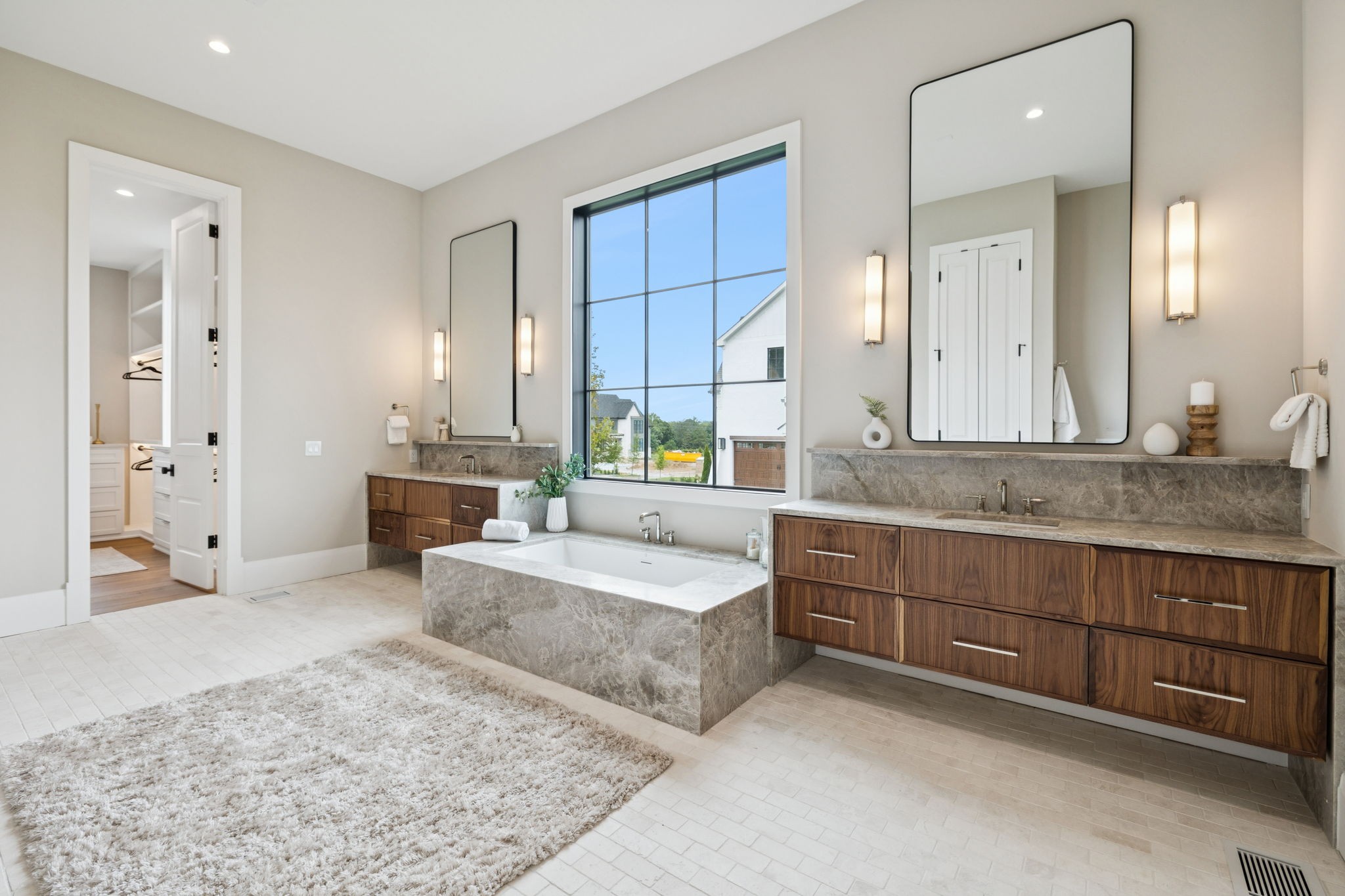 8101 Turning Point Dr