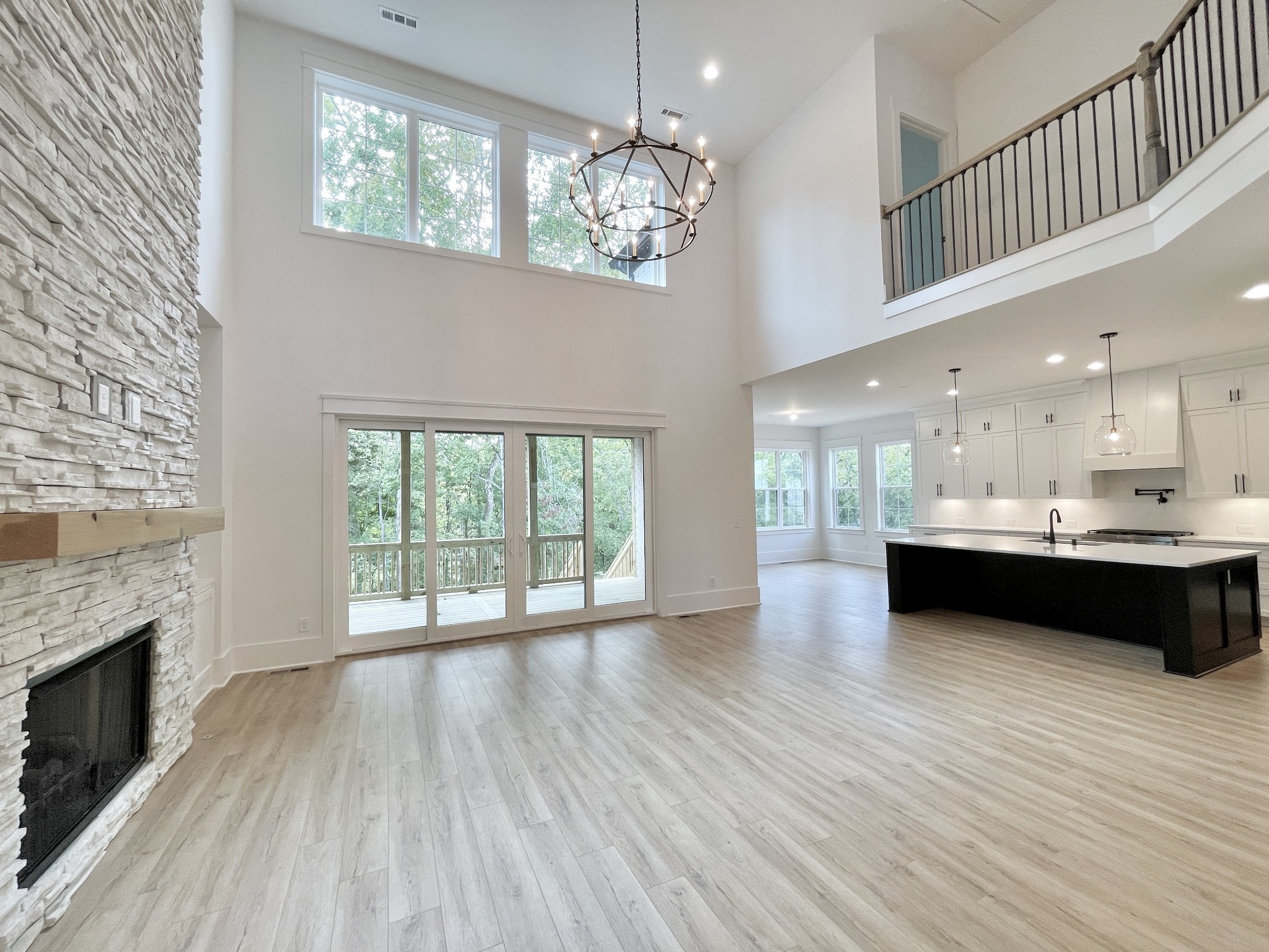 9908 Amarosa Ct
