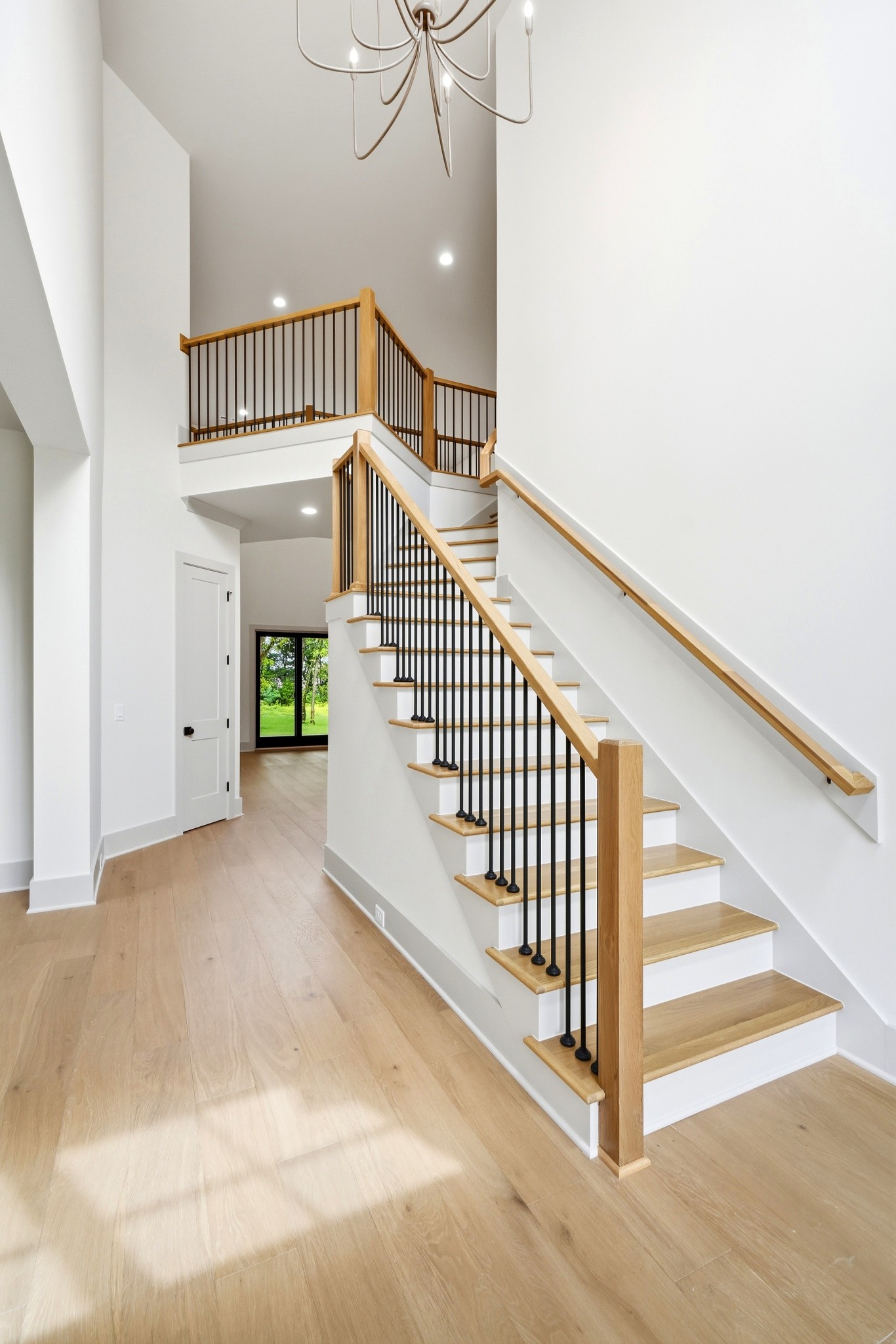 9908 Amarosa Ct