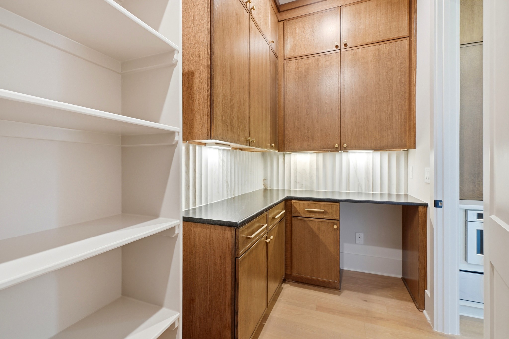 9908 Amarosa Ct
