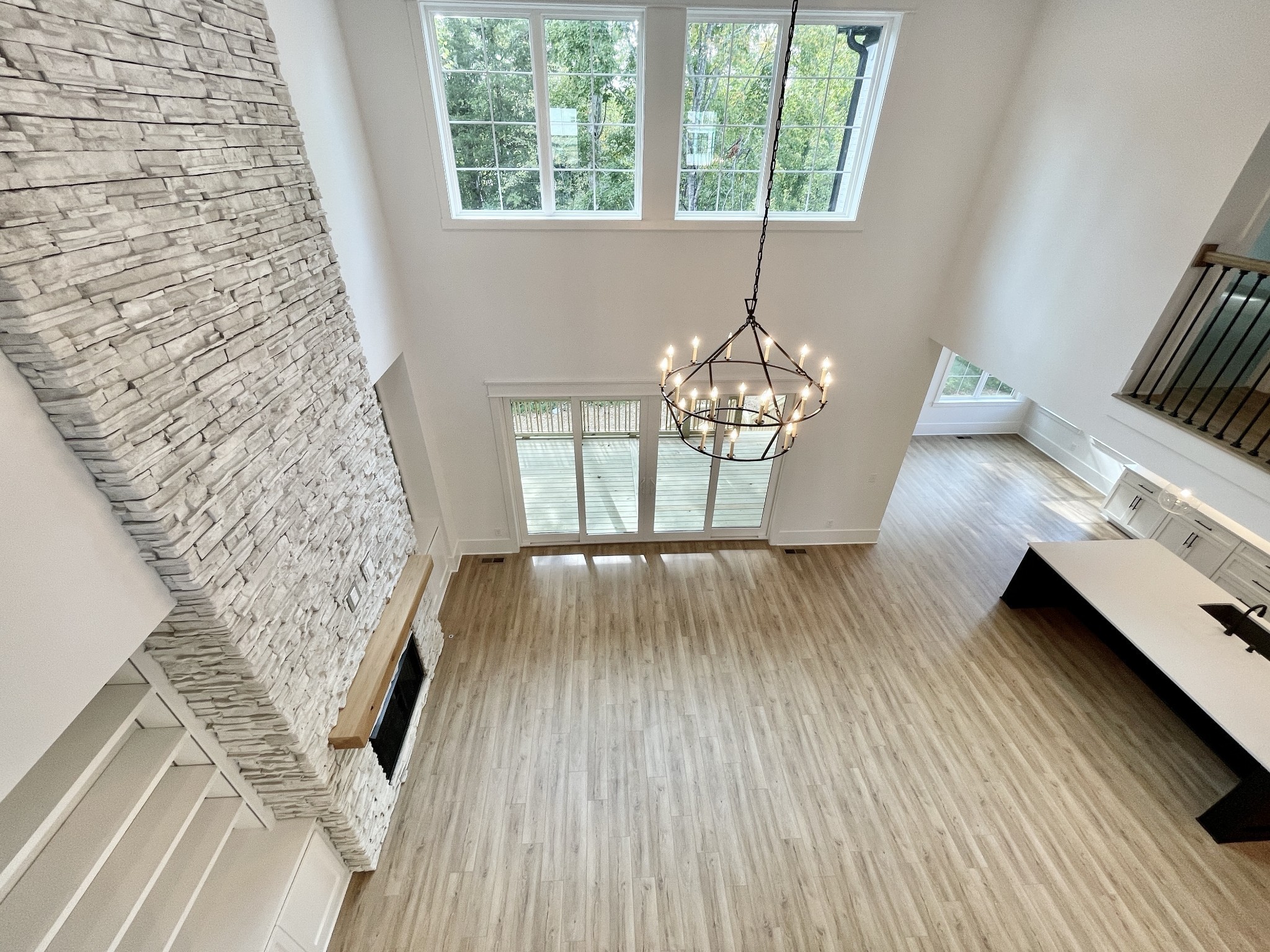 9908 Amarosa Ct
